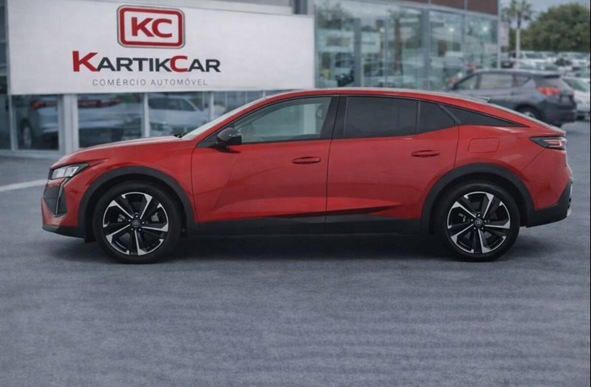 PEUGEOT 408 1.2 Hybrid Allure e-DCS6