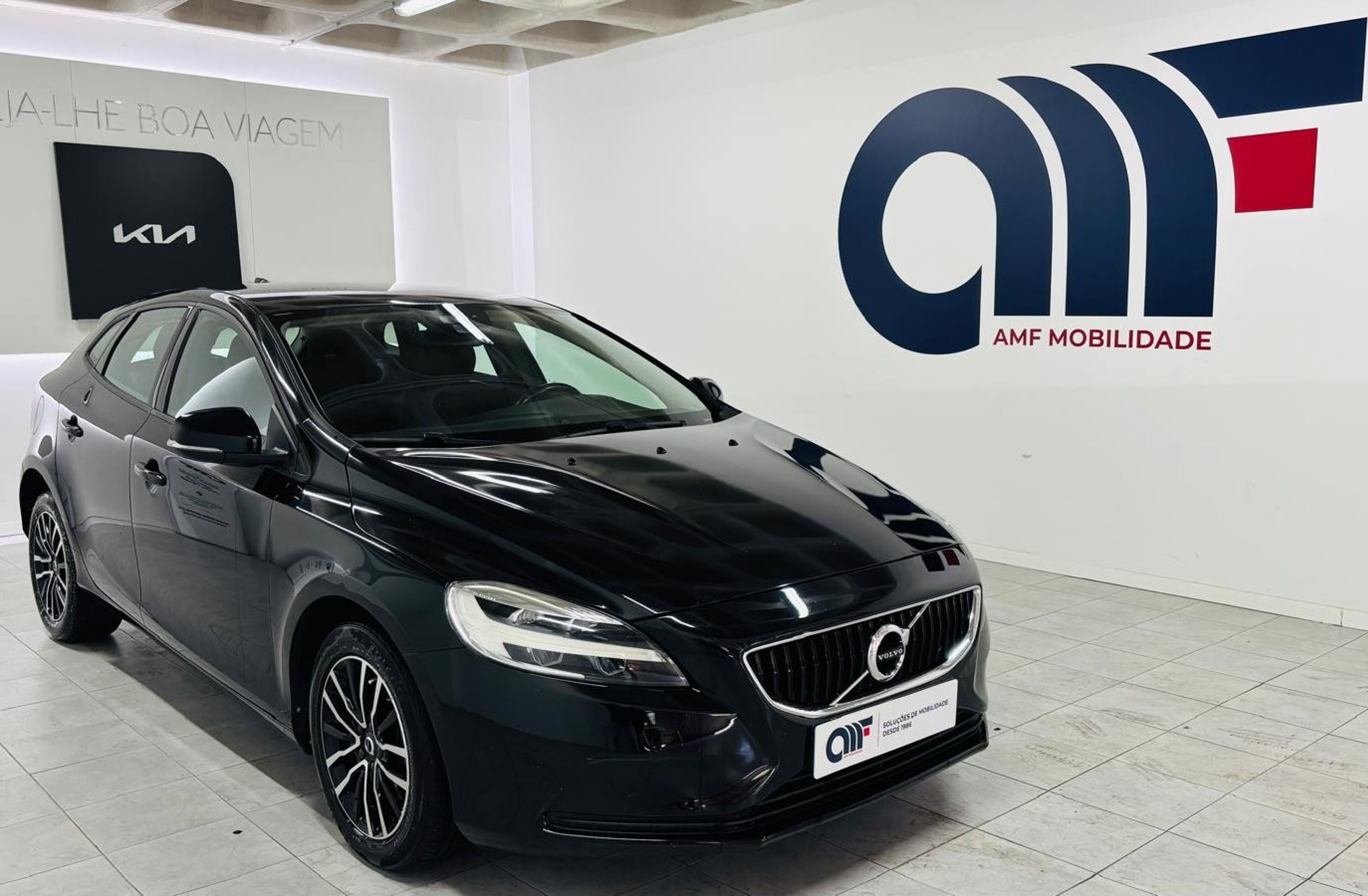 VOLVO V40 2.0 D2 Momentum Geartronic