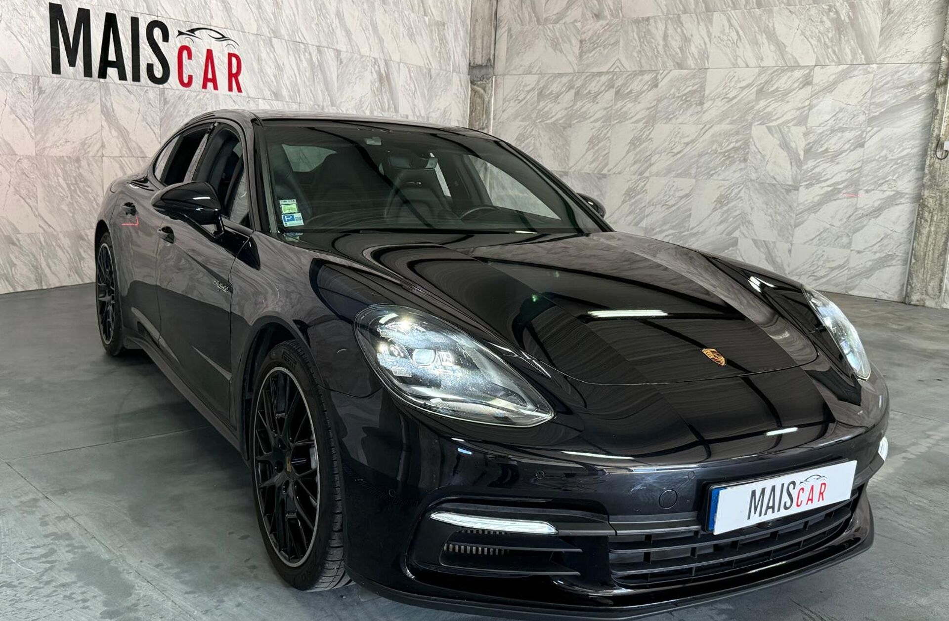 PORSCHE Panamera Turbo