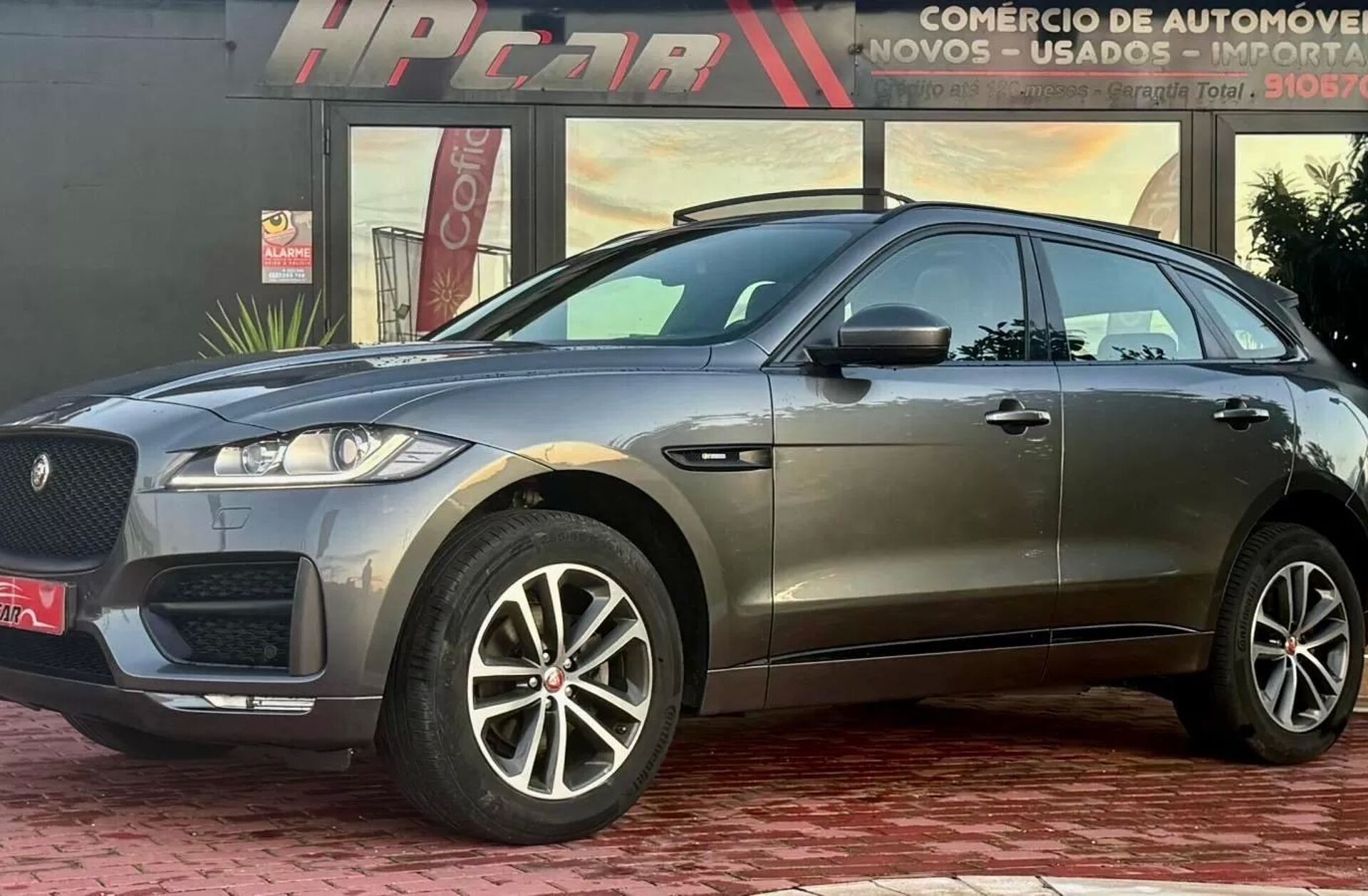 JAGUAR F-Pace 2.0 i4D R-Sport AWD Aut.