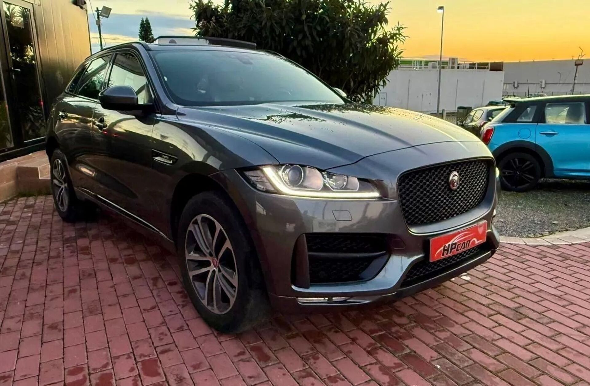 JAGUAR F-Pace 2.0 i4D R-Sport AWD Aut.
