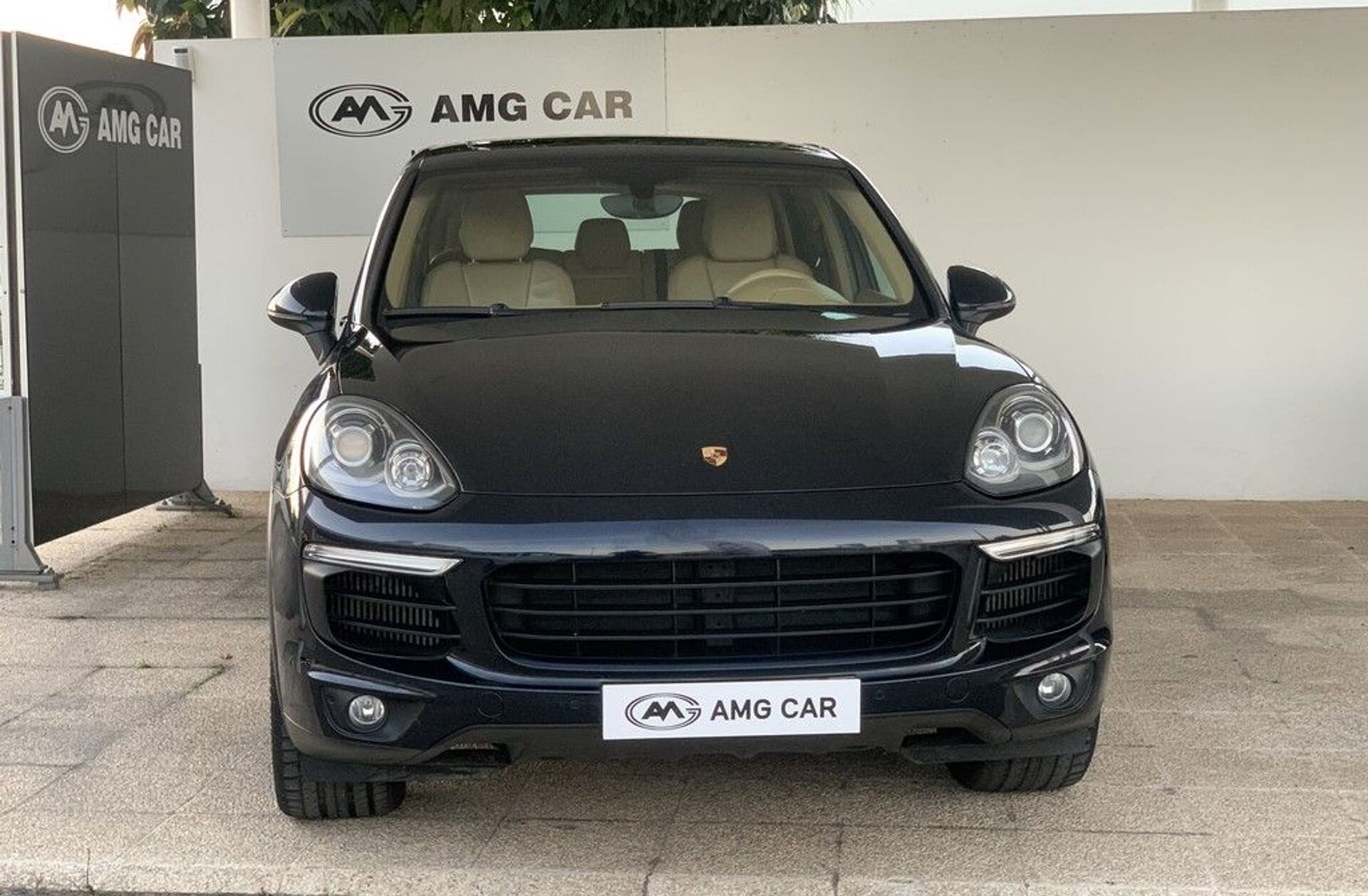 PORSCHE Cayenne Platinum Edition