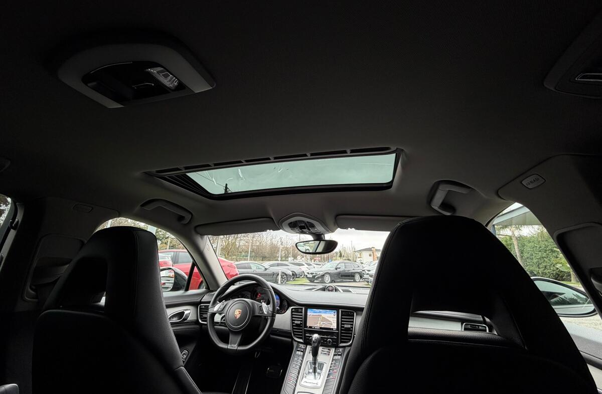 PORSCHE Panamera Panamera