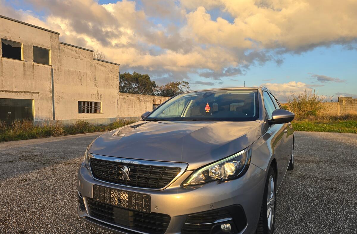 PEUGEOT 308 1.5 BlueHDi Allure