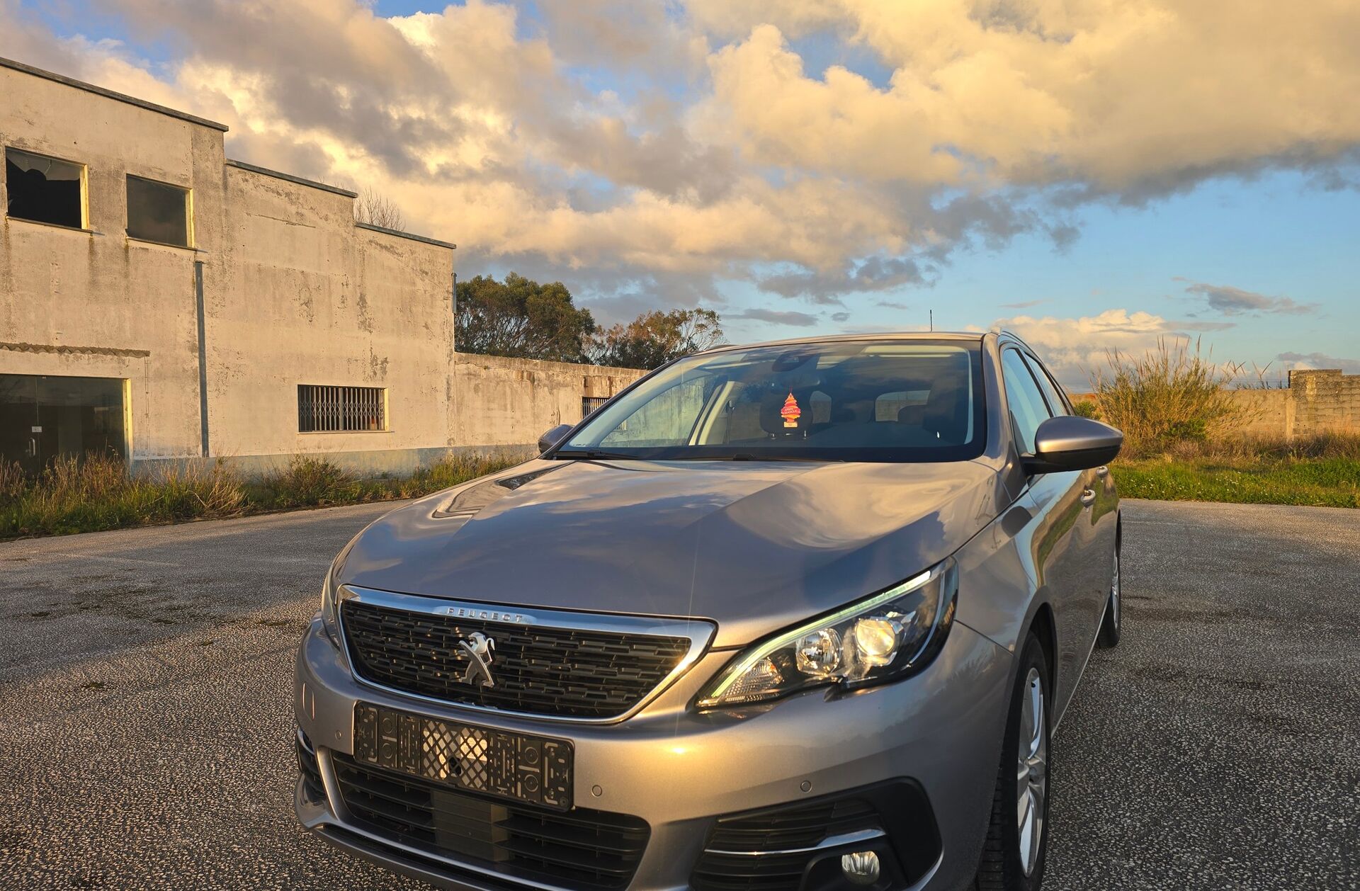 PEUGEOT 308 1.5 BlueHDi Allure