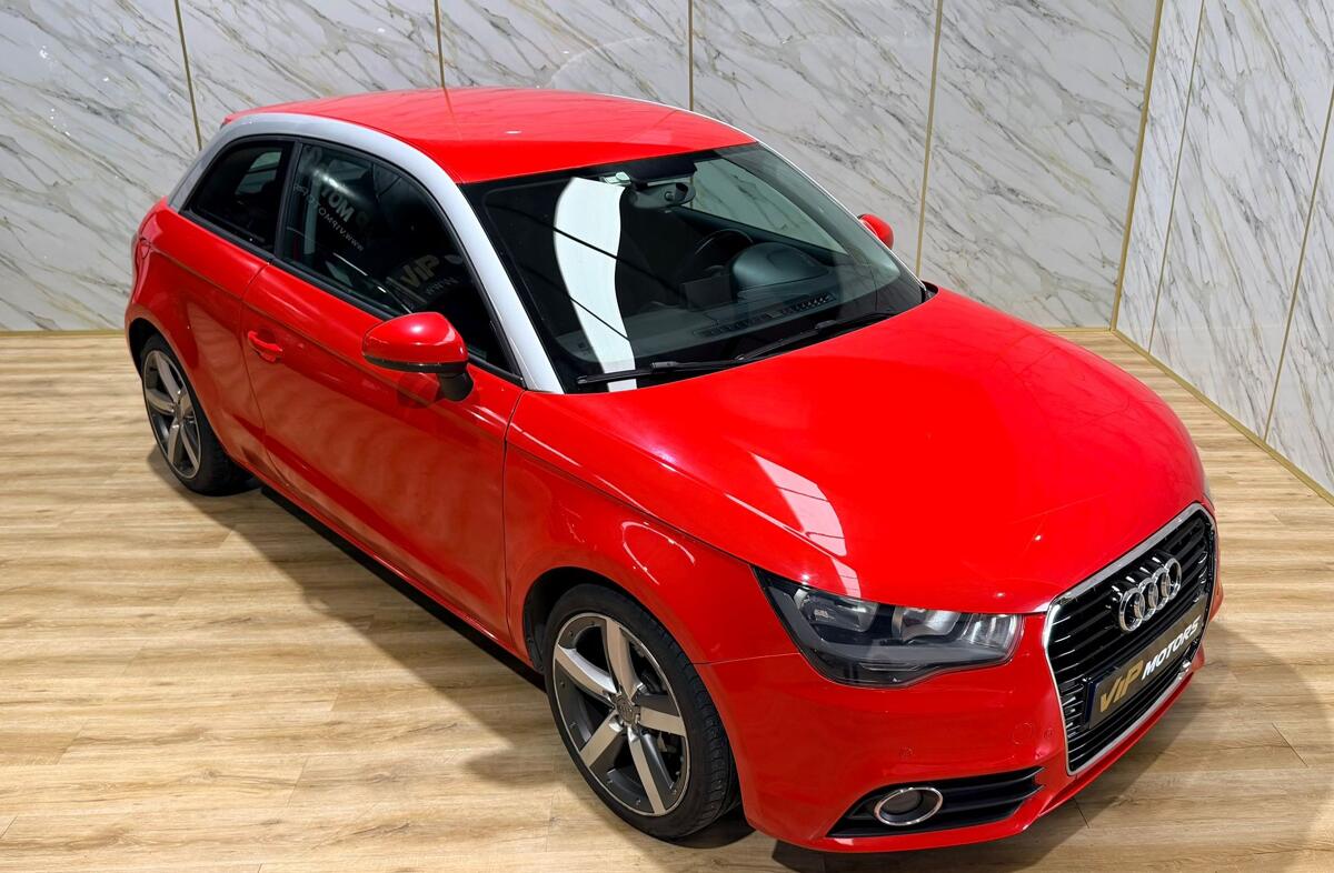 AUDI A1 1.6 TDi Advance 99g
