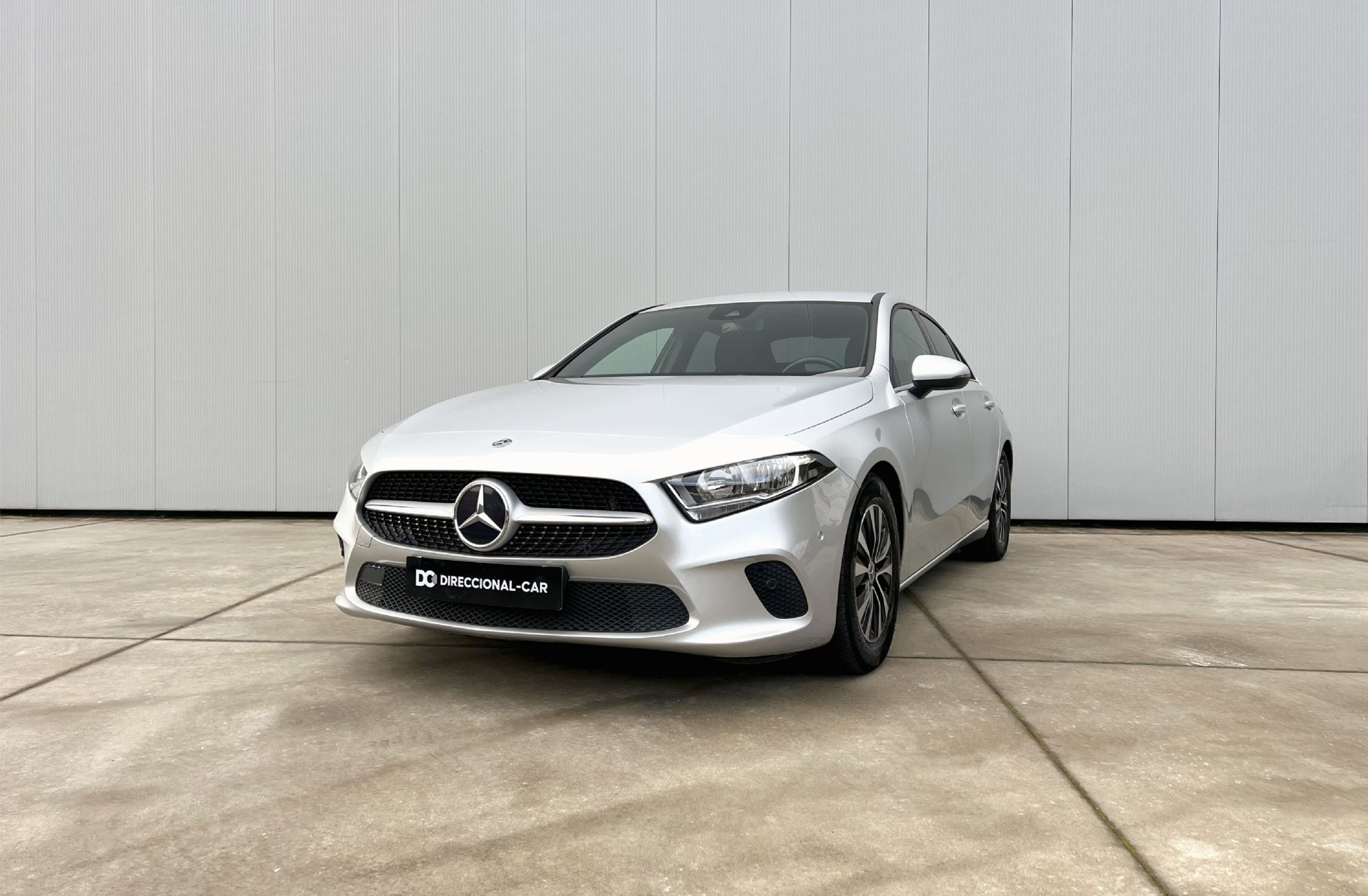 MERCEDES Classe A A 180 Limousine d Business Solutions Aut.