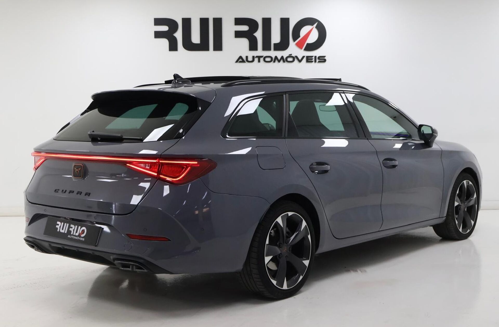 CUPRA Leon 1.5 eTSI DSG