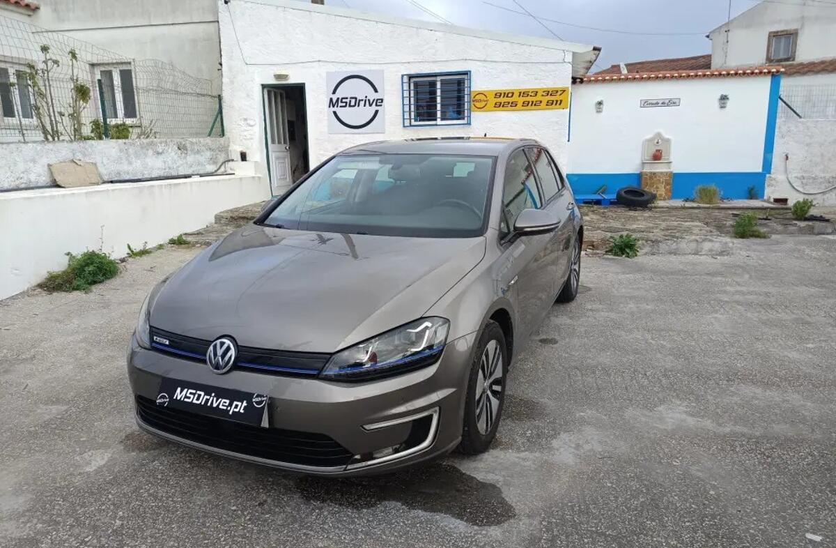 VOLKSWAGEN Golf e- AC/DC