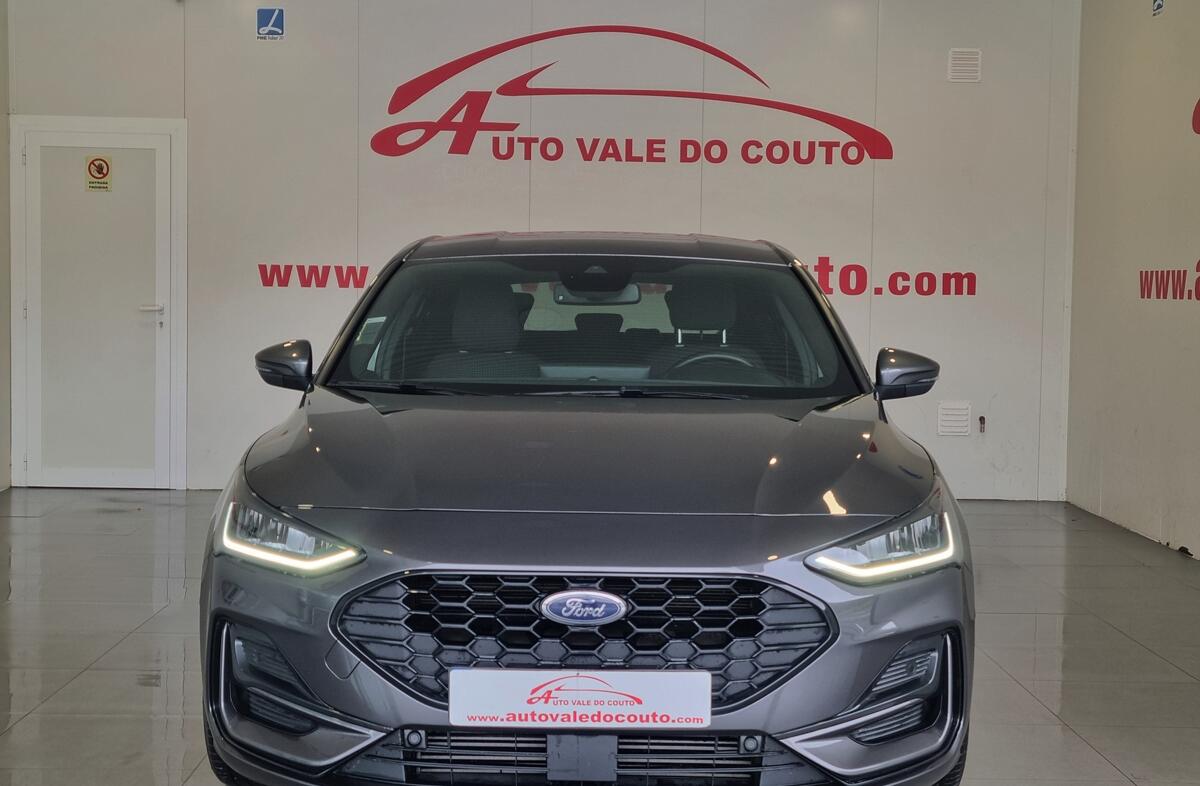FORD Focus 1.0 EcoBoost MHEV ST-Line