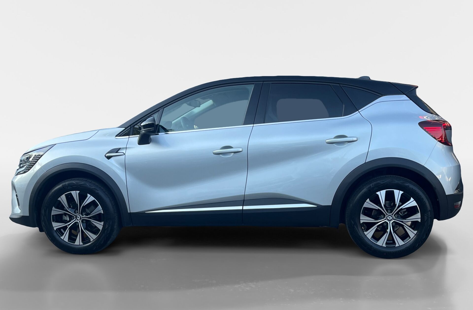 RENAULT Captur 1.6 E-Tech Plug-In Hybrid Techno