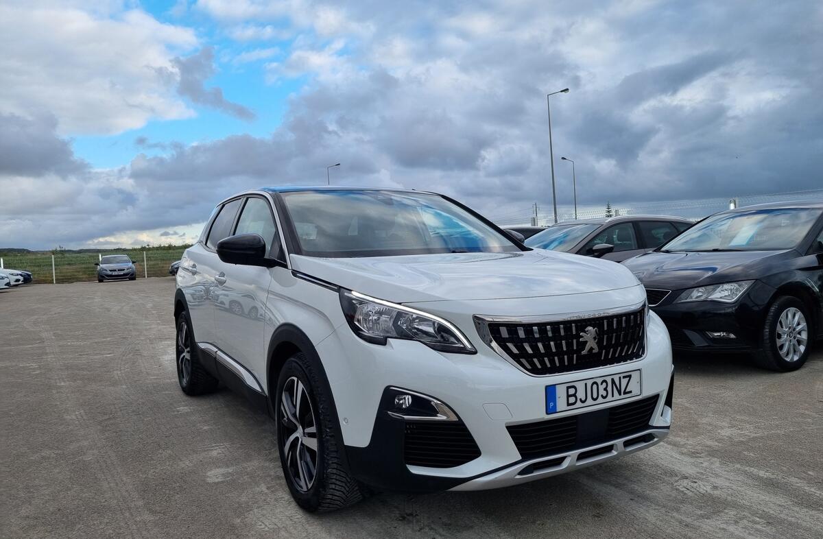 PEUGEOT 3008 1.5 BlueHDi Allure