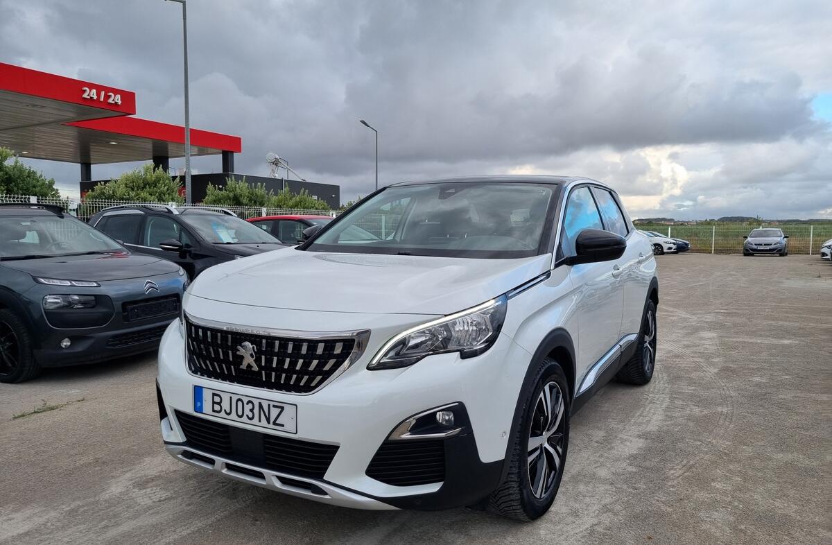 PEUGEOT 3008 1.5 BlueHDi Allure