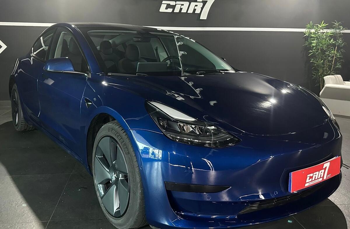 TESLA Model 3 Standard Range Plus RWD