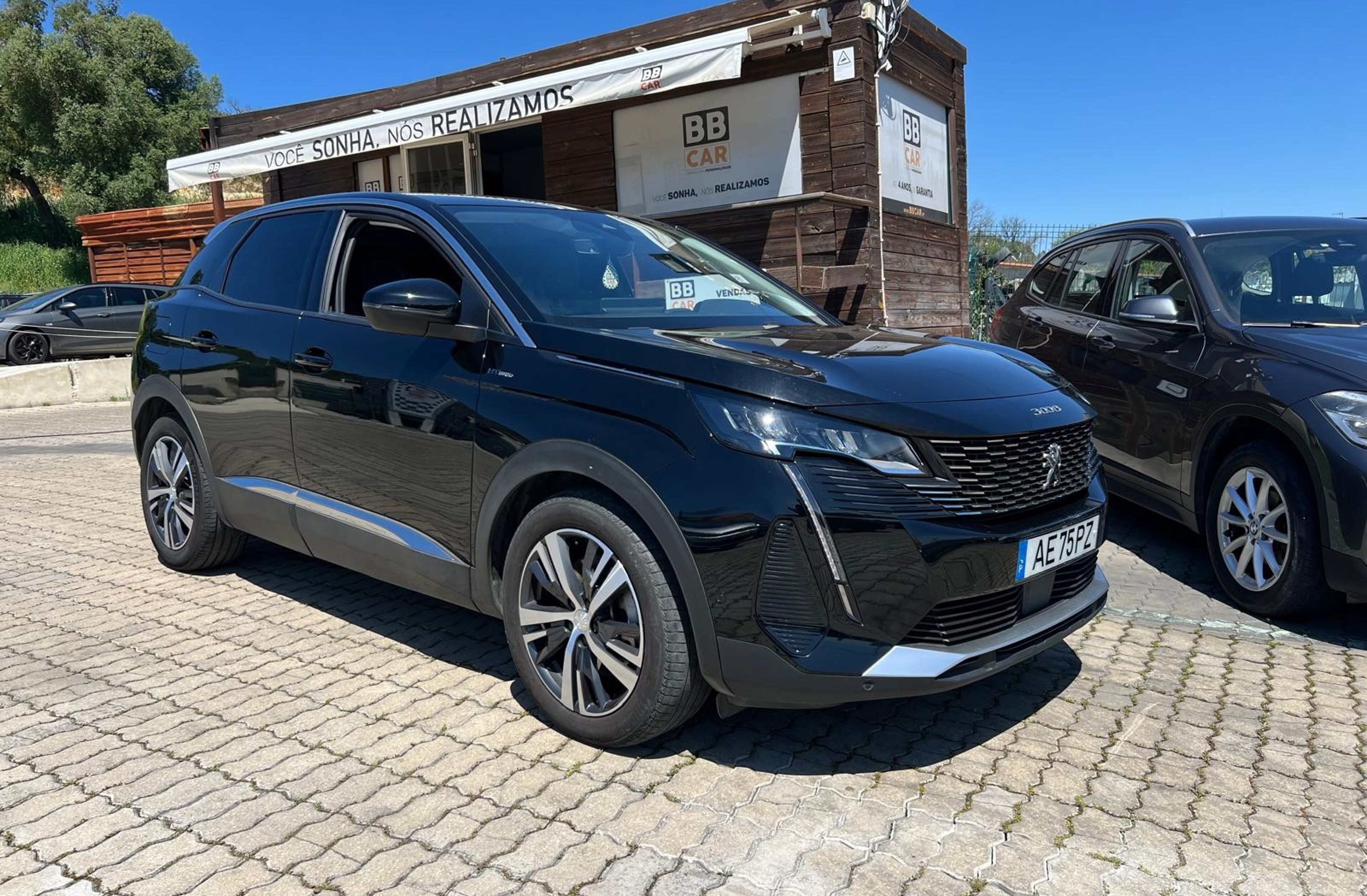 PEUGEOT 3008 1.6 Hybrid Allure
