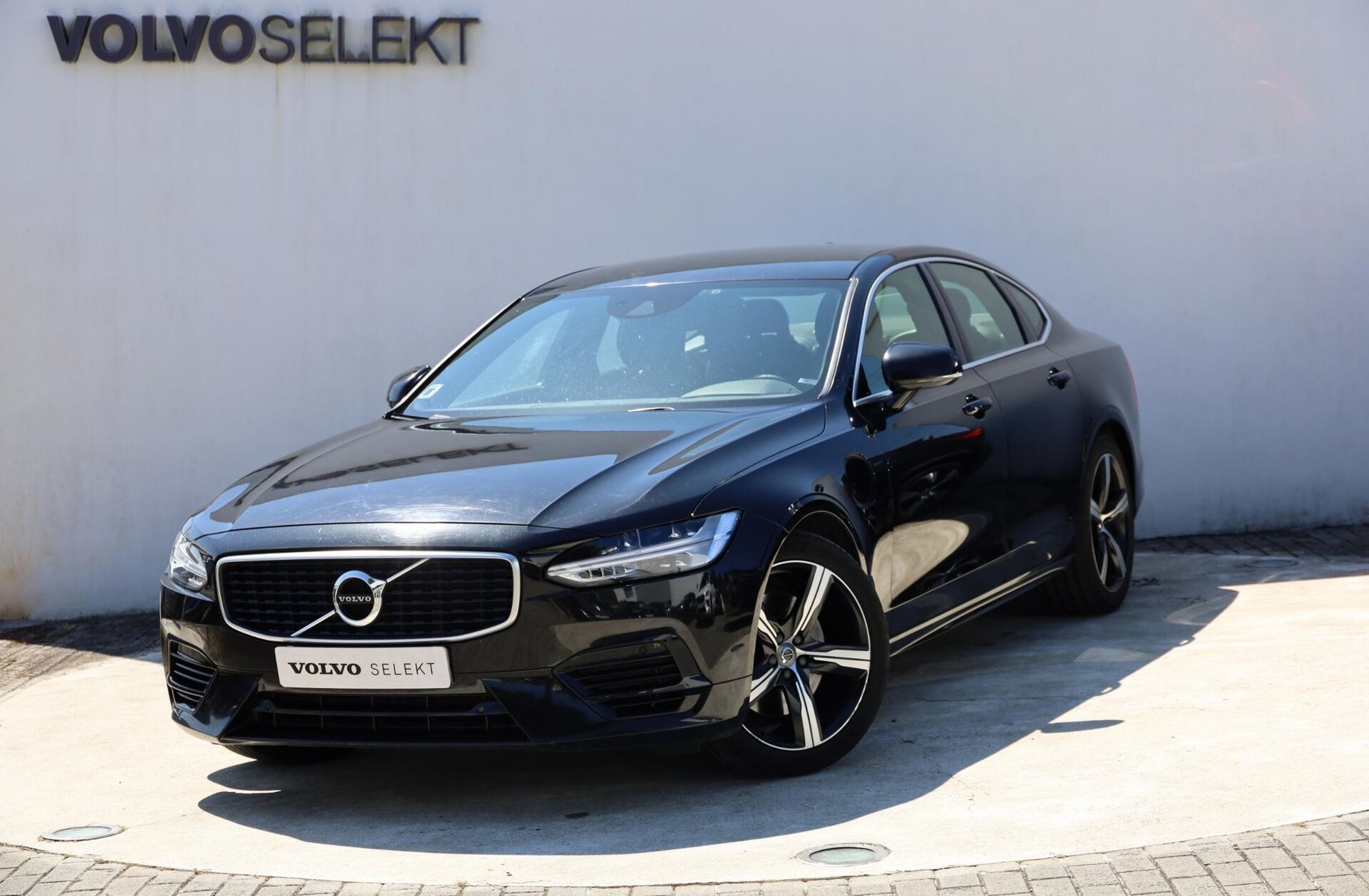 VOLVO S90 2.0 T8 PHEV R-Design Expression AWD