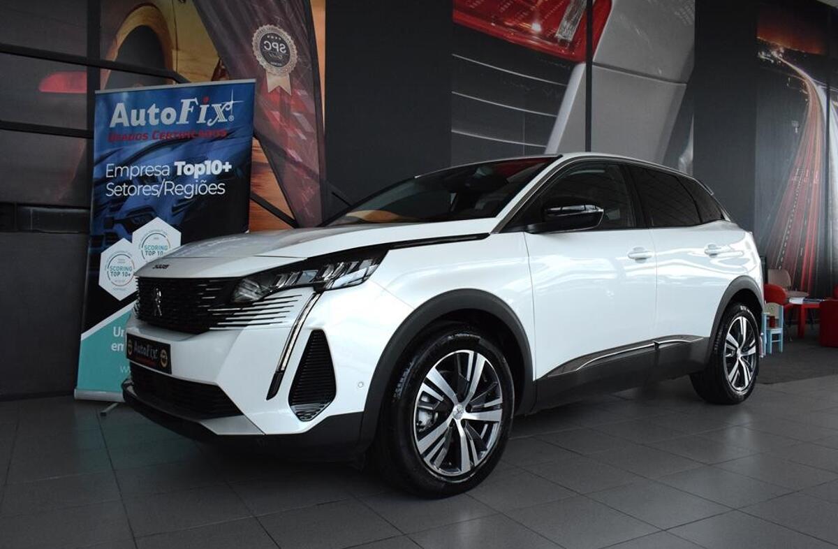 PEUGEOT 3008 1.5 BlueHDi Allure