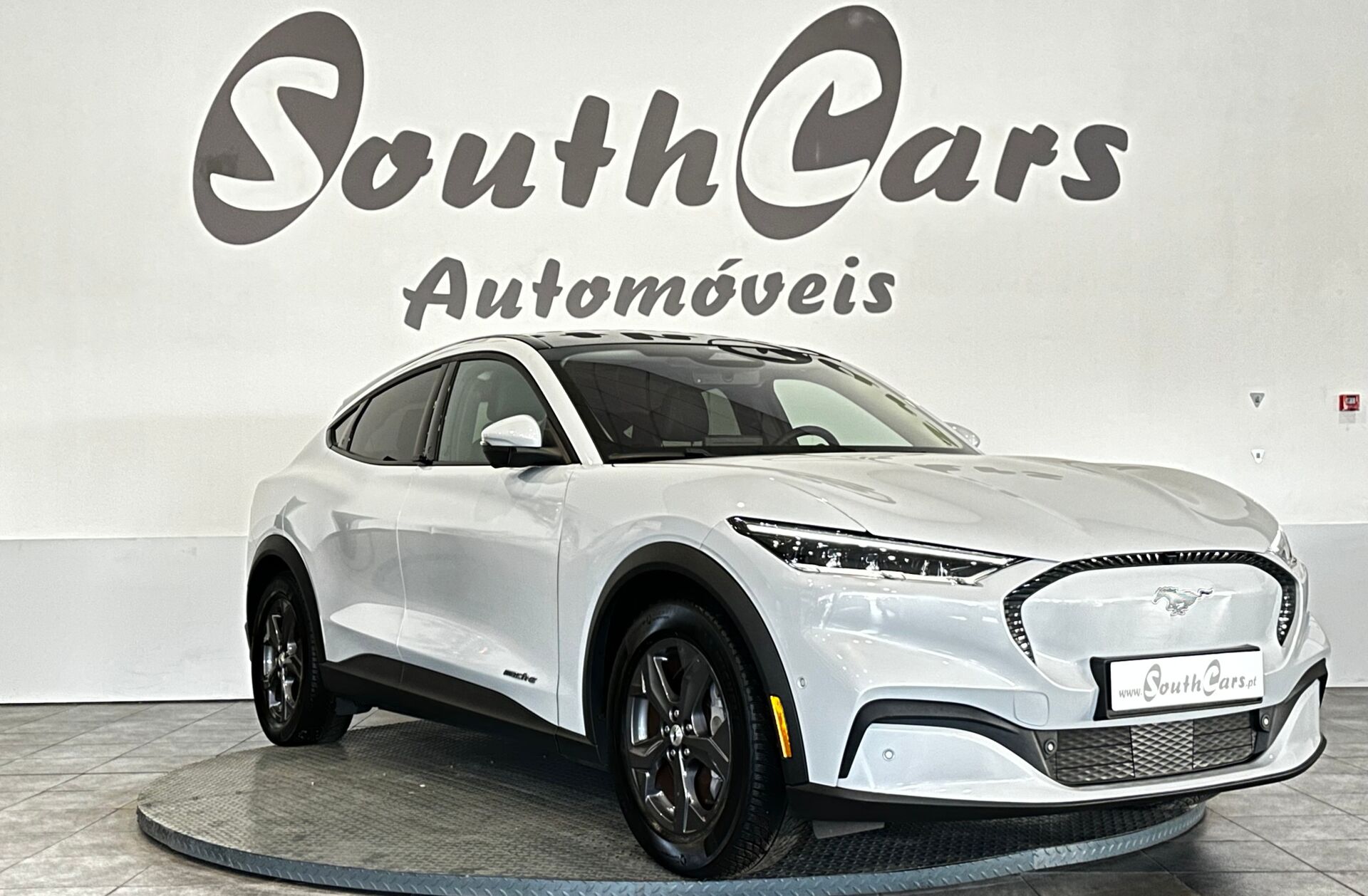 FORD Mustang Mach-E GT AWD