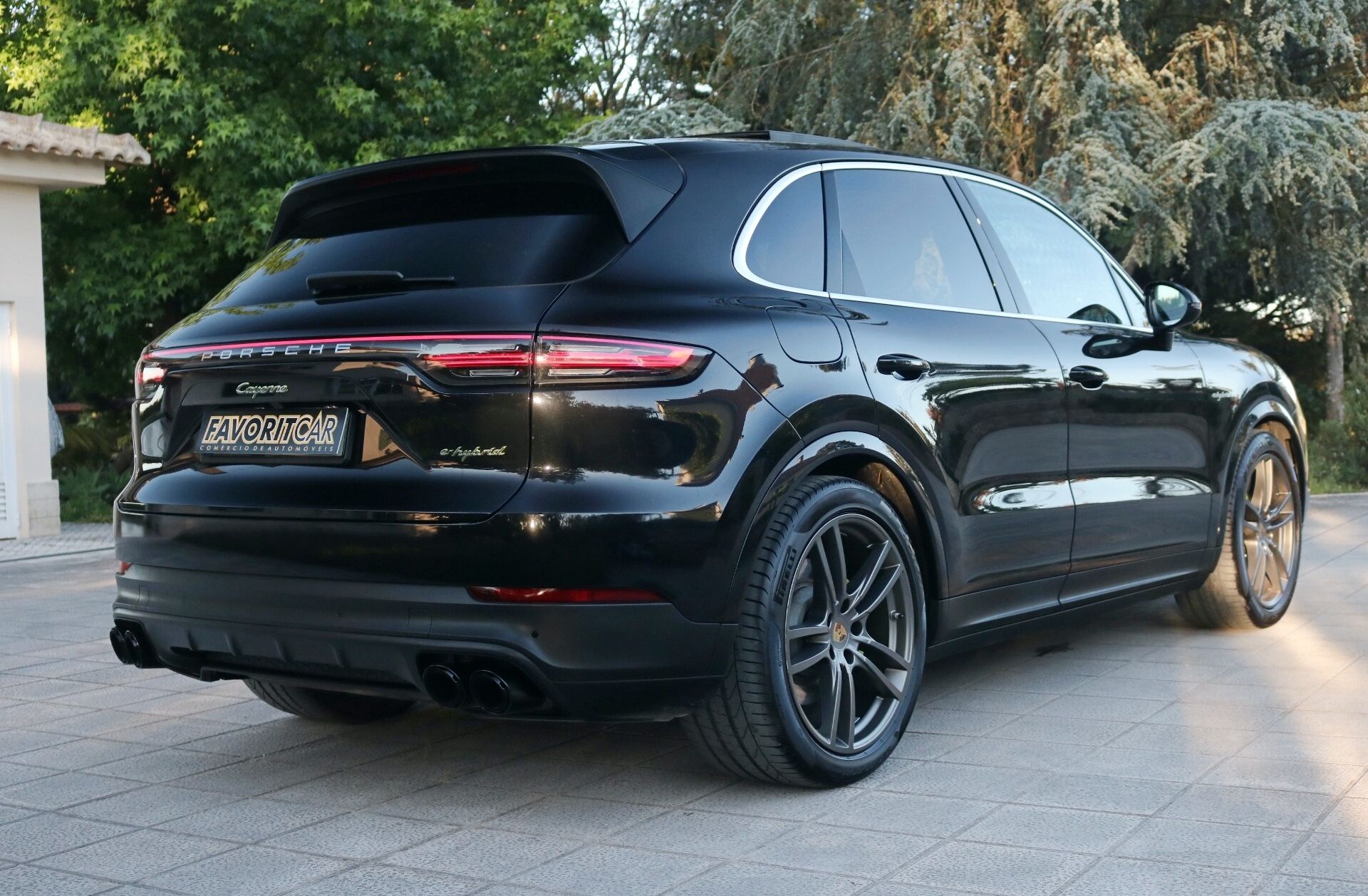 PORSCHE Cayenne E-Hybrid