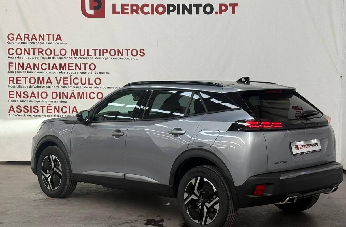 PEUGEOT 2008 1.2 Hybrid Allure e-DCS6