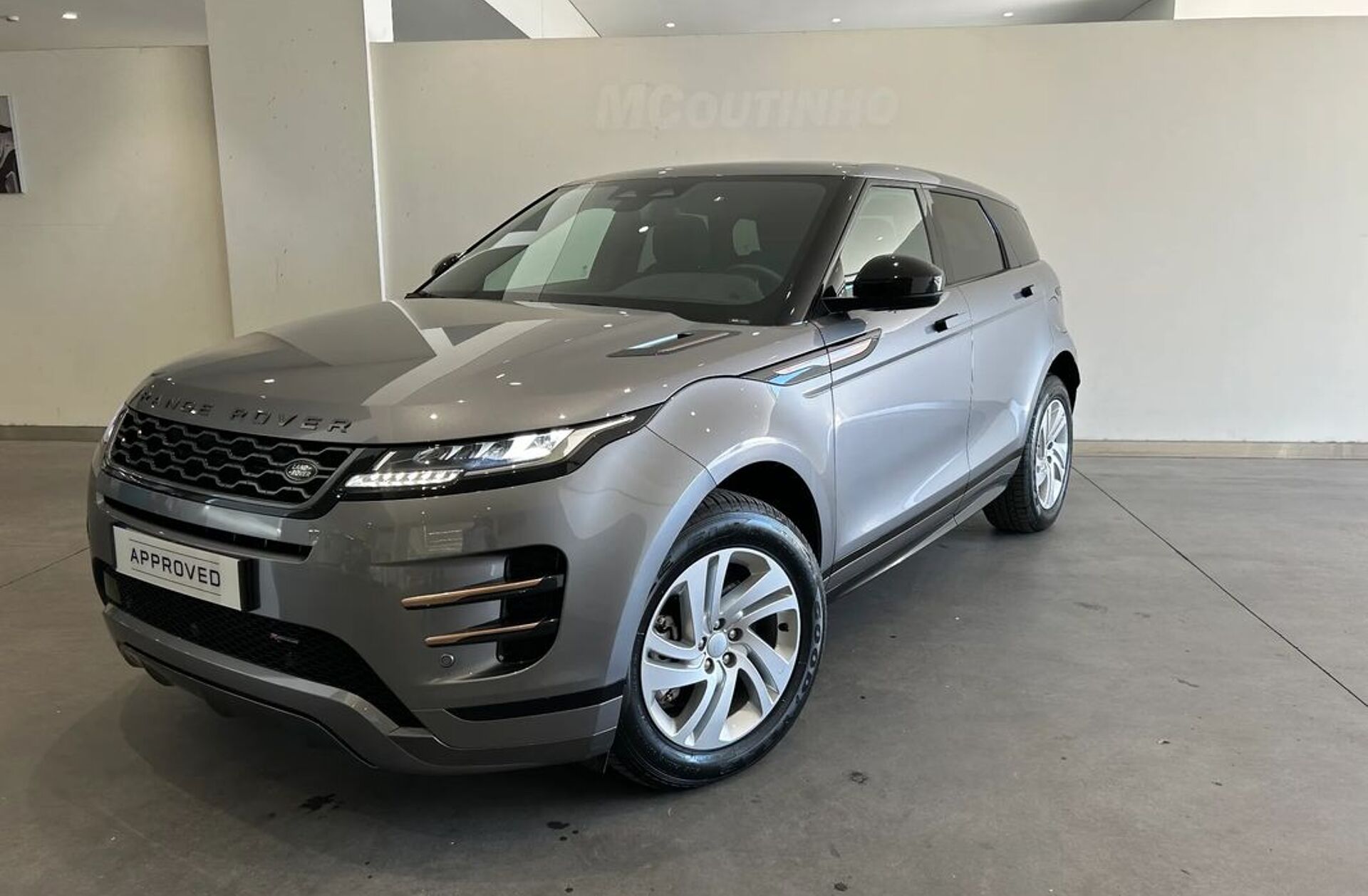 LAND ROVER Range Rover 1.5 P300e AWD R-Dynamic S Auto
