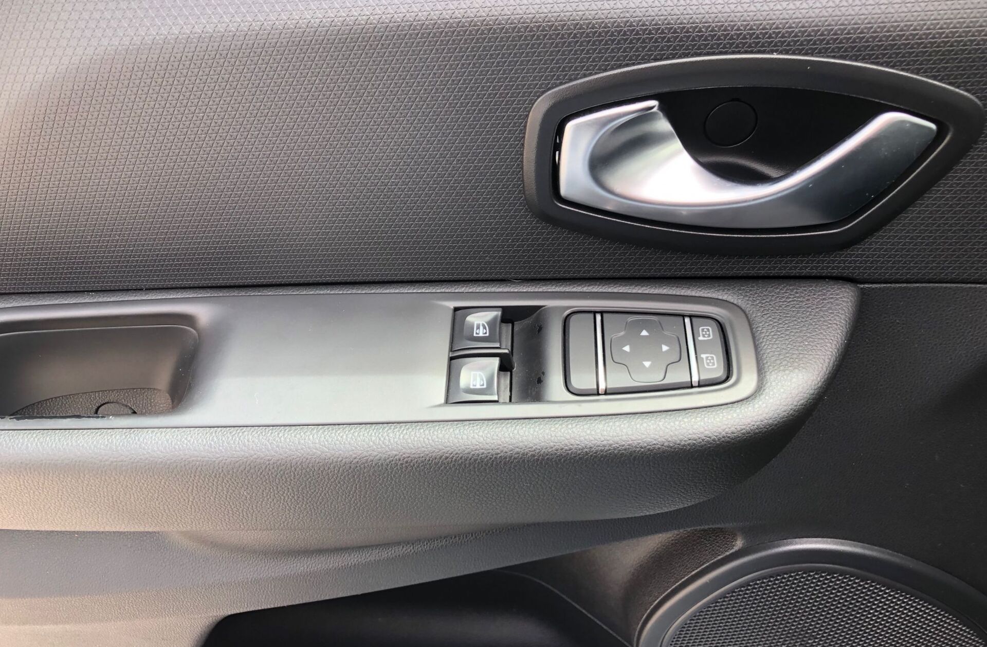 RENAULT Clio 1.2 Zen