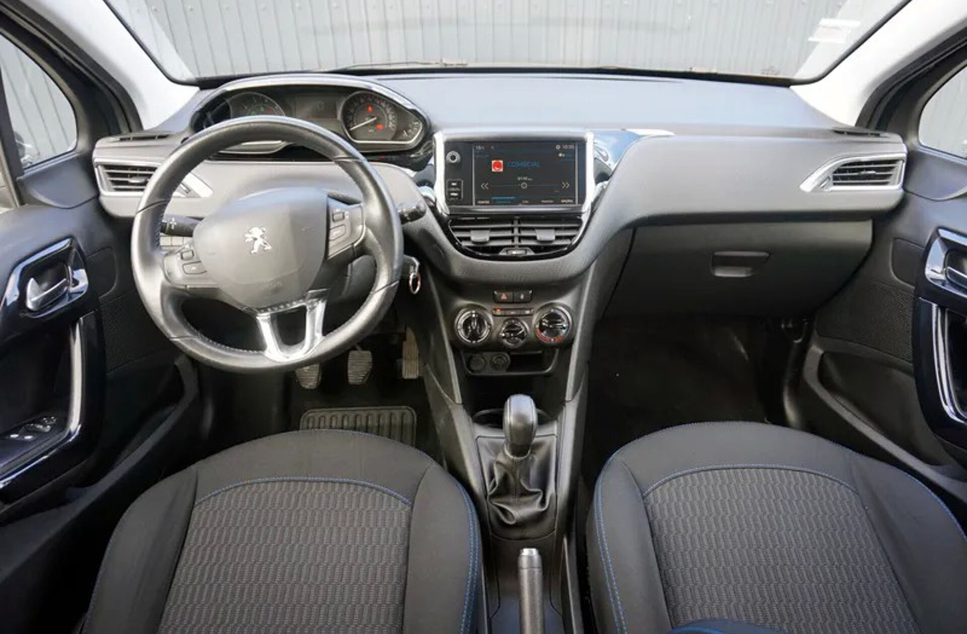 PEUGEOT 208 1.2 PureTech Style