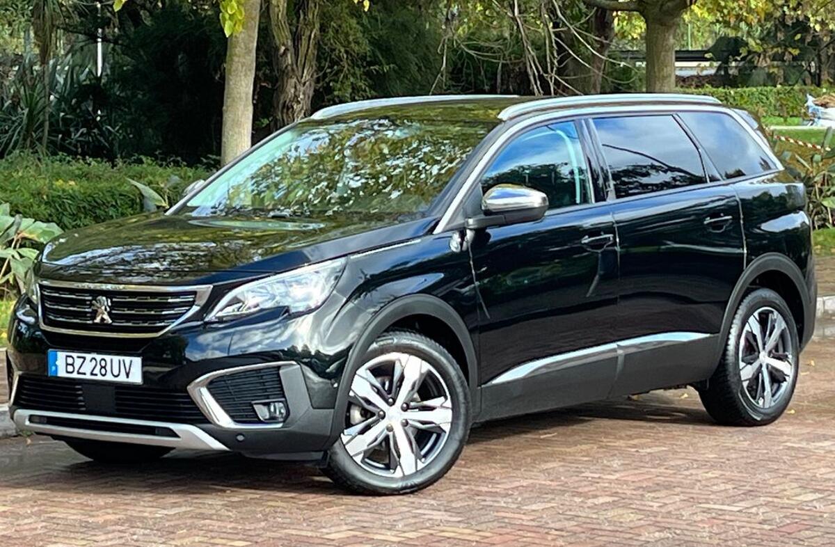 PEUGEOT 5008 1.5 BlueHDi Allure EAT8