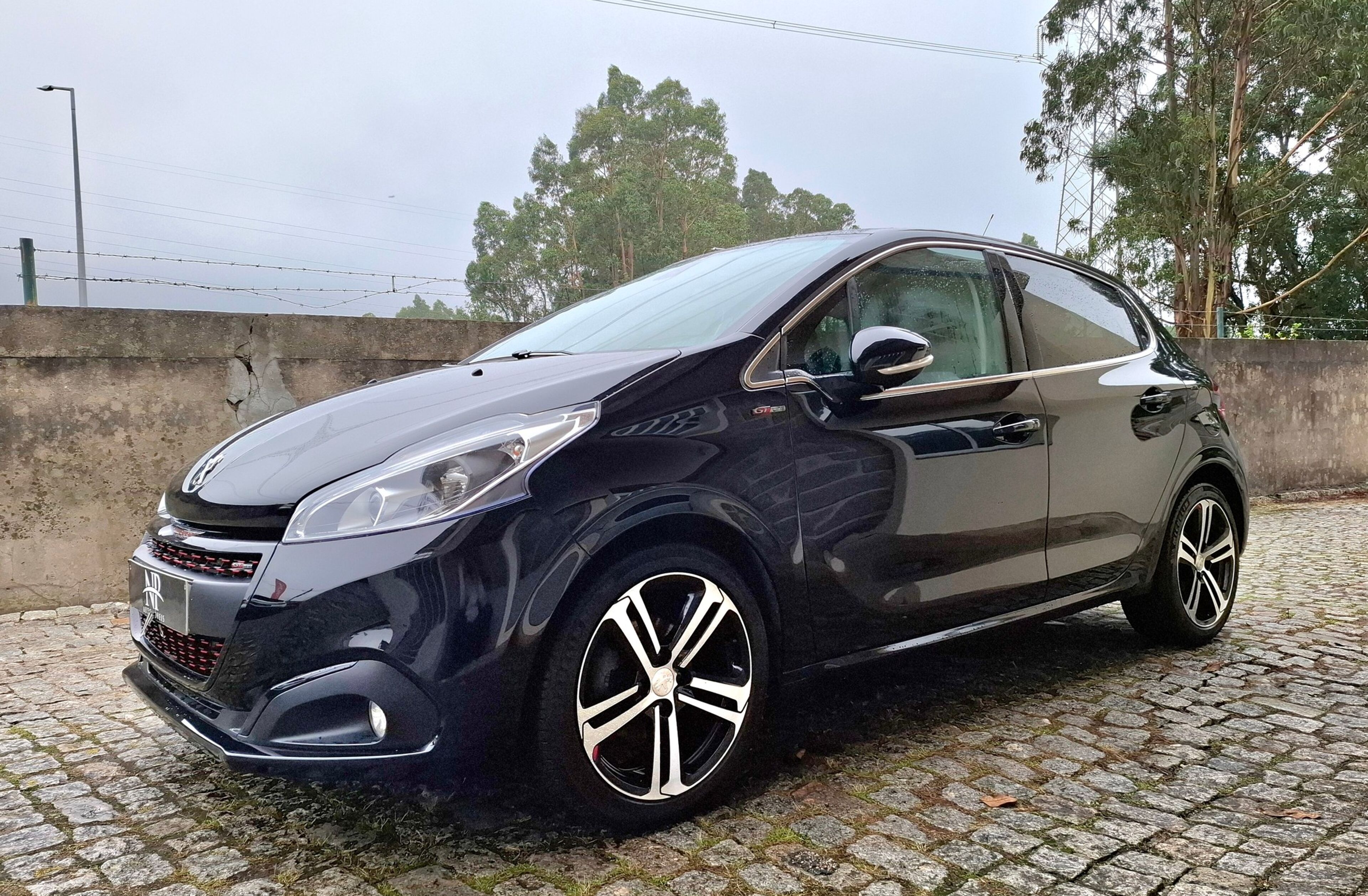 PEUGEOT 208 1.2 PureTech GT Line