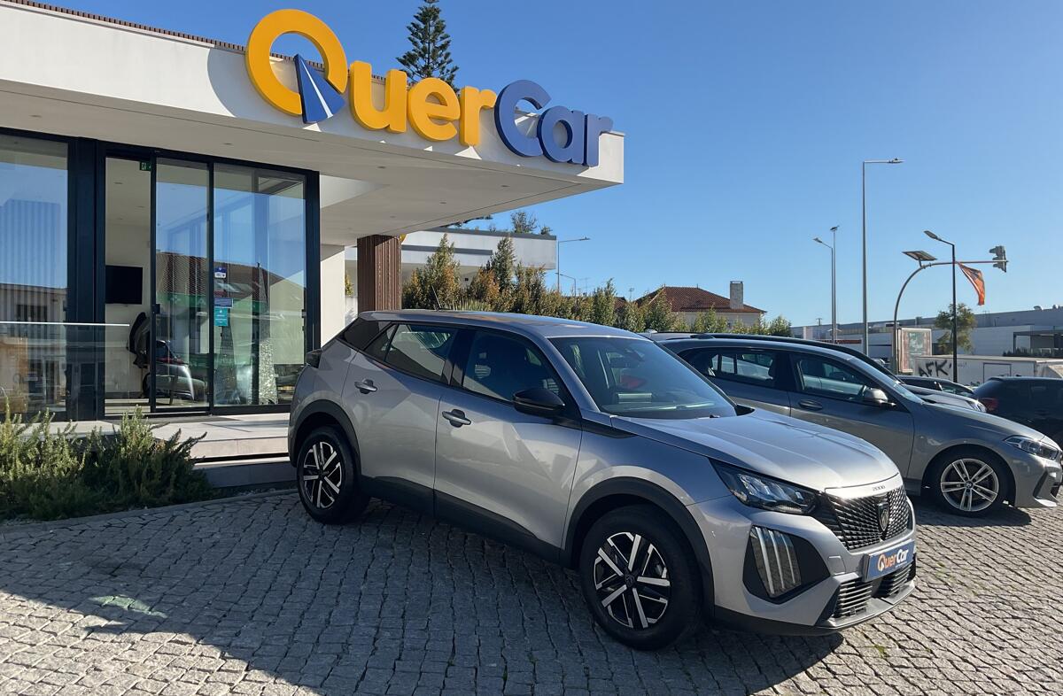 PEUGEOT 2008 1.2 PureTech Active Pack