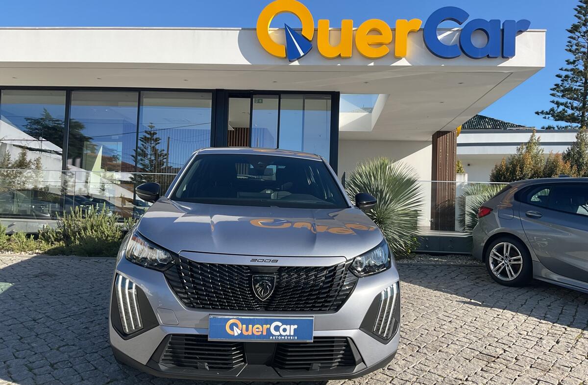 PEUGEOT 2008 1.2 PureTech Active Pack