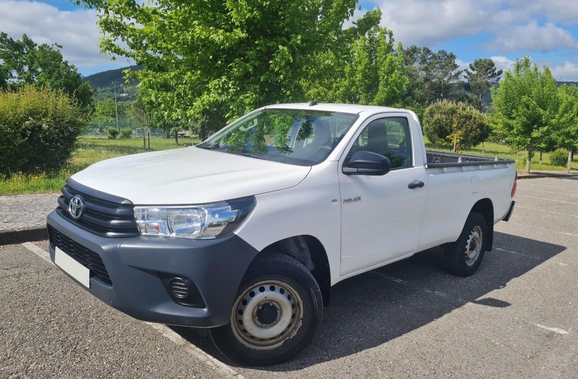 TOYOTA Hilux 2.4 D-4D 4WD CE CM