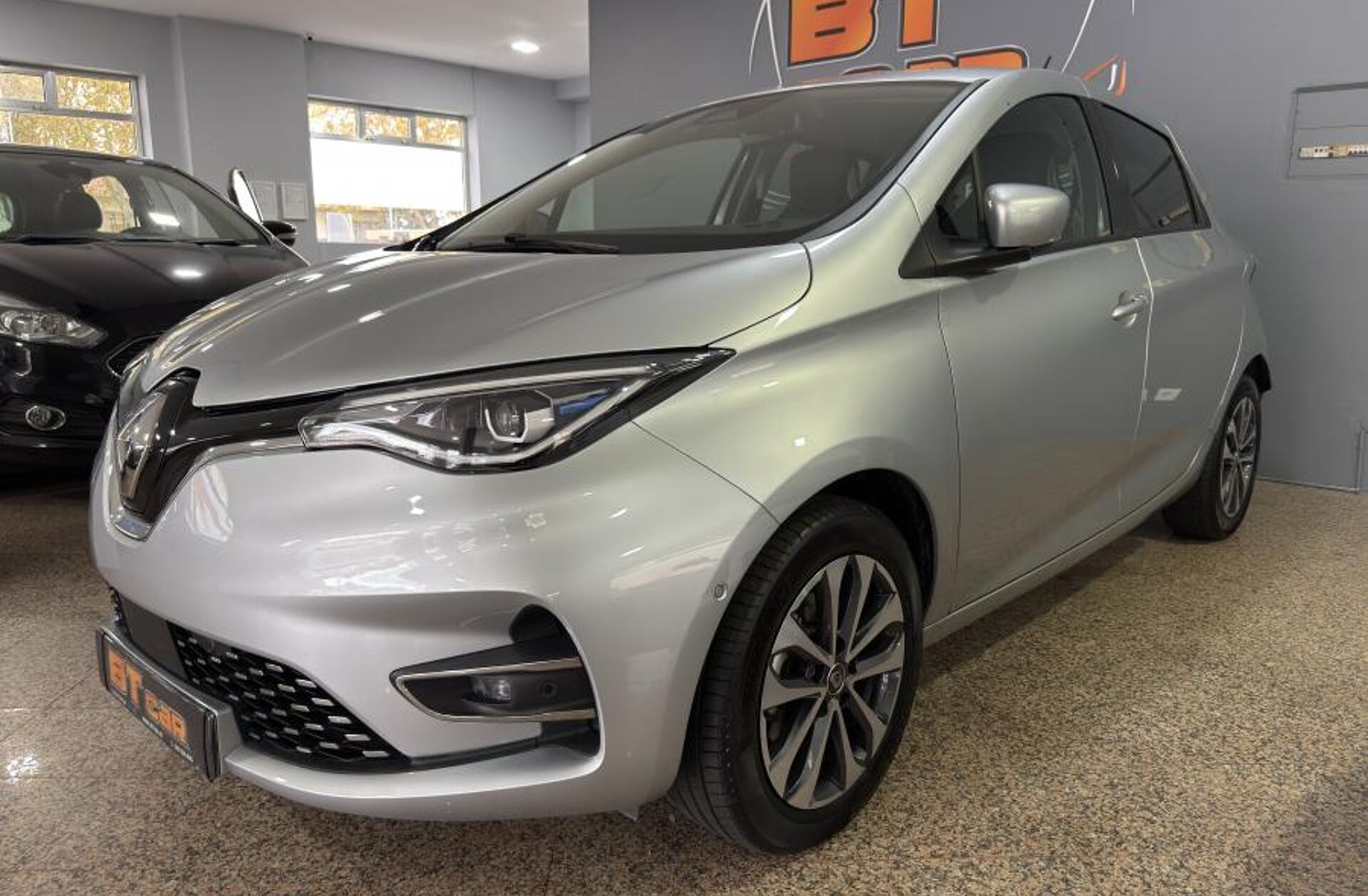 RENAULT ZOE Limited 50