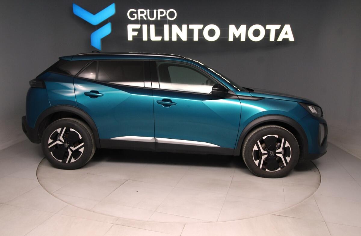 PEUGEOT 2008 1.2 PureTech Allure