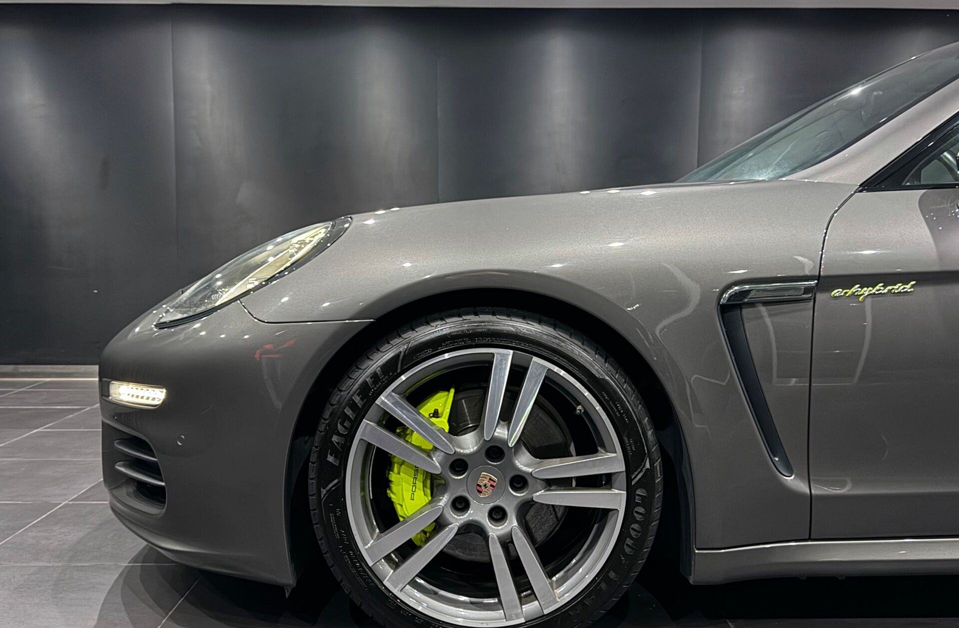 PORSCHE Panamera S e-Hybrid