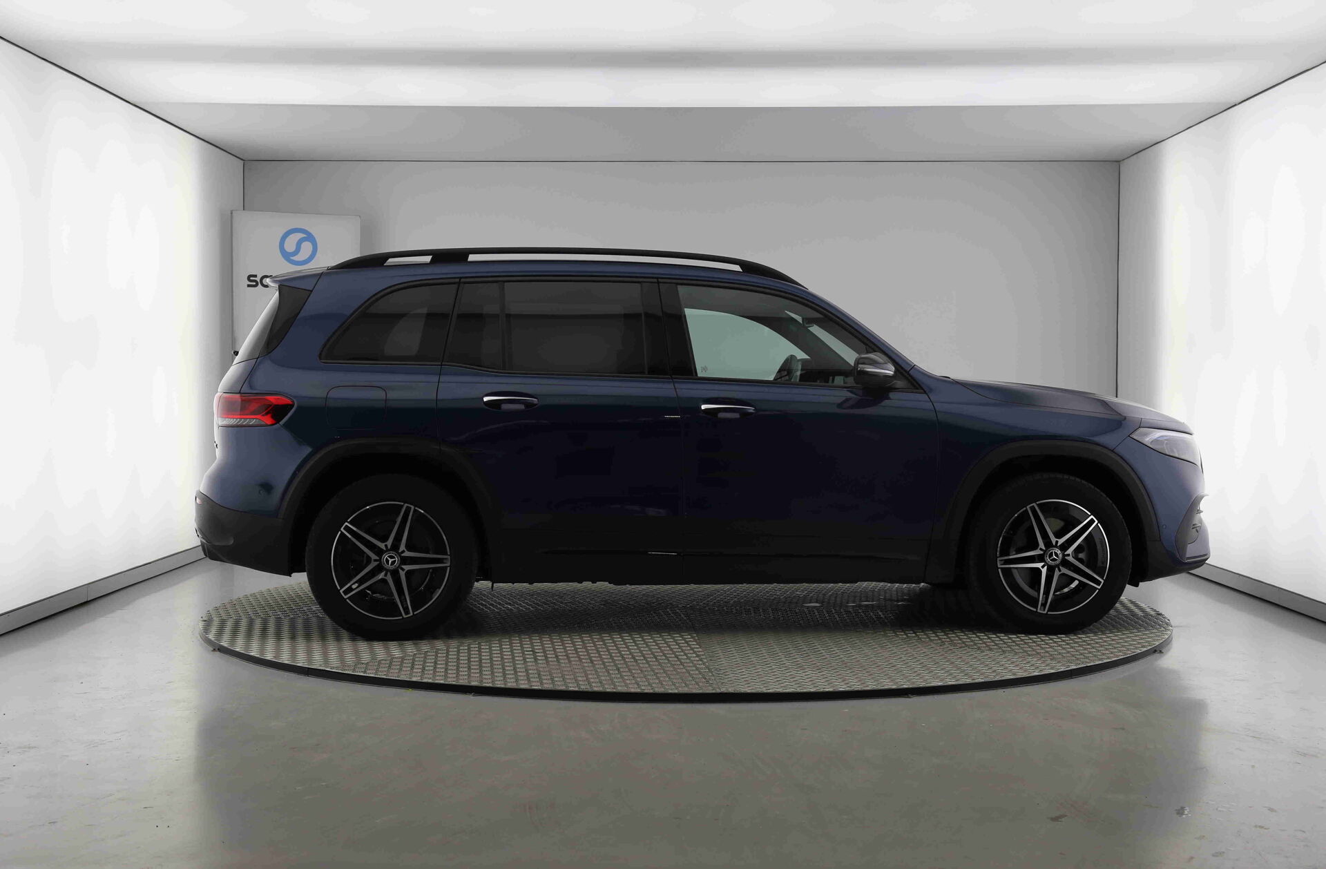 MERCEDES EQB 350 4Matic AMG Line