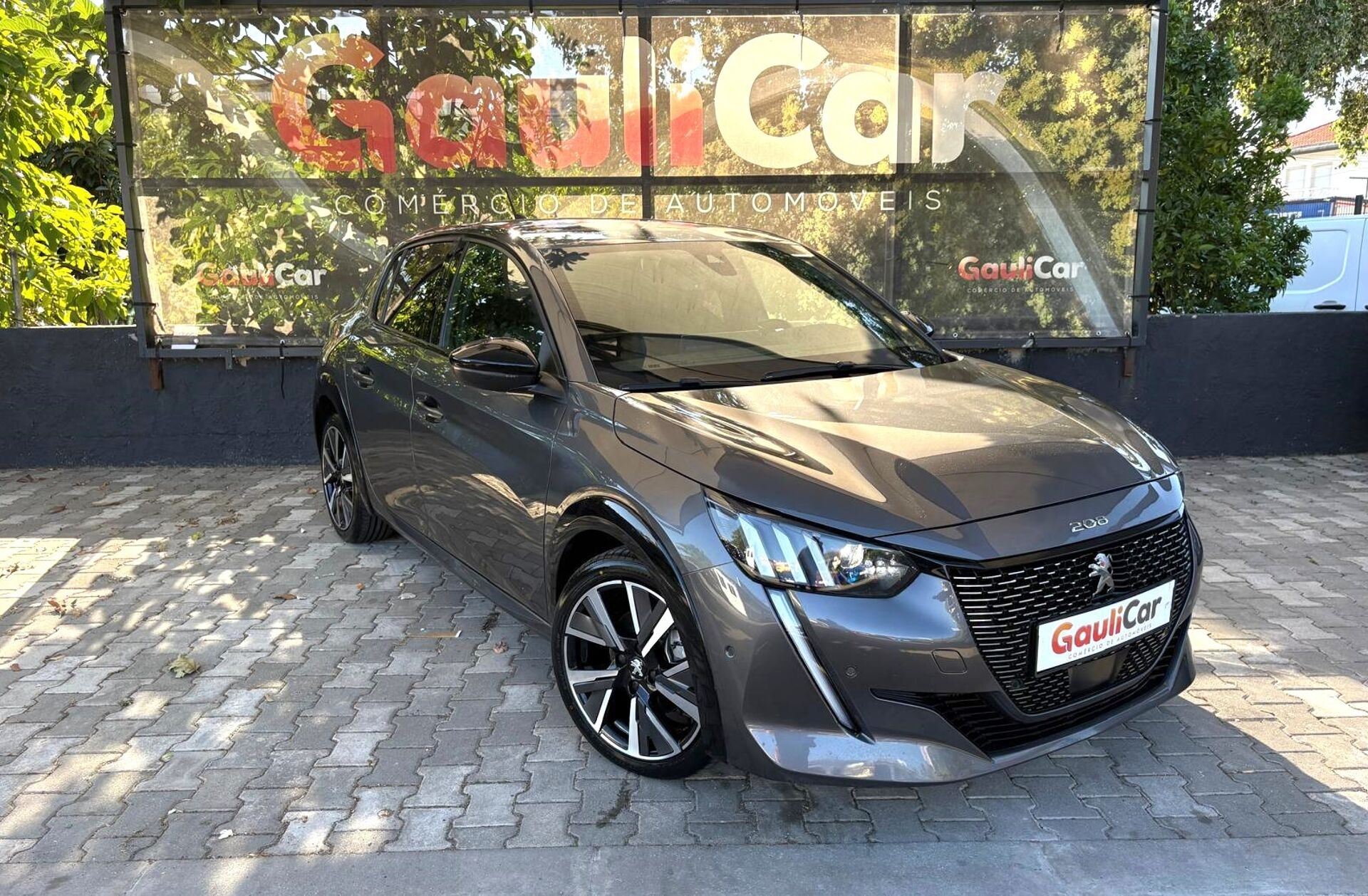 PEUGEOT 208 1.2 PureTech GT EAT8