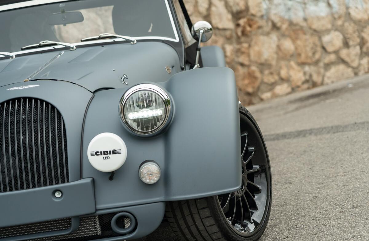 MORGAN Plus Six 3.0