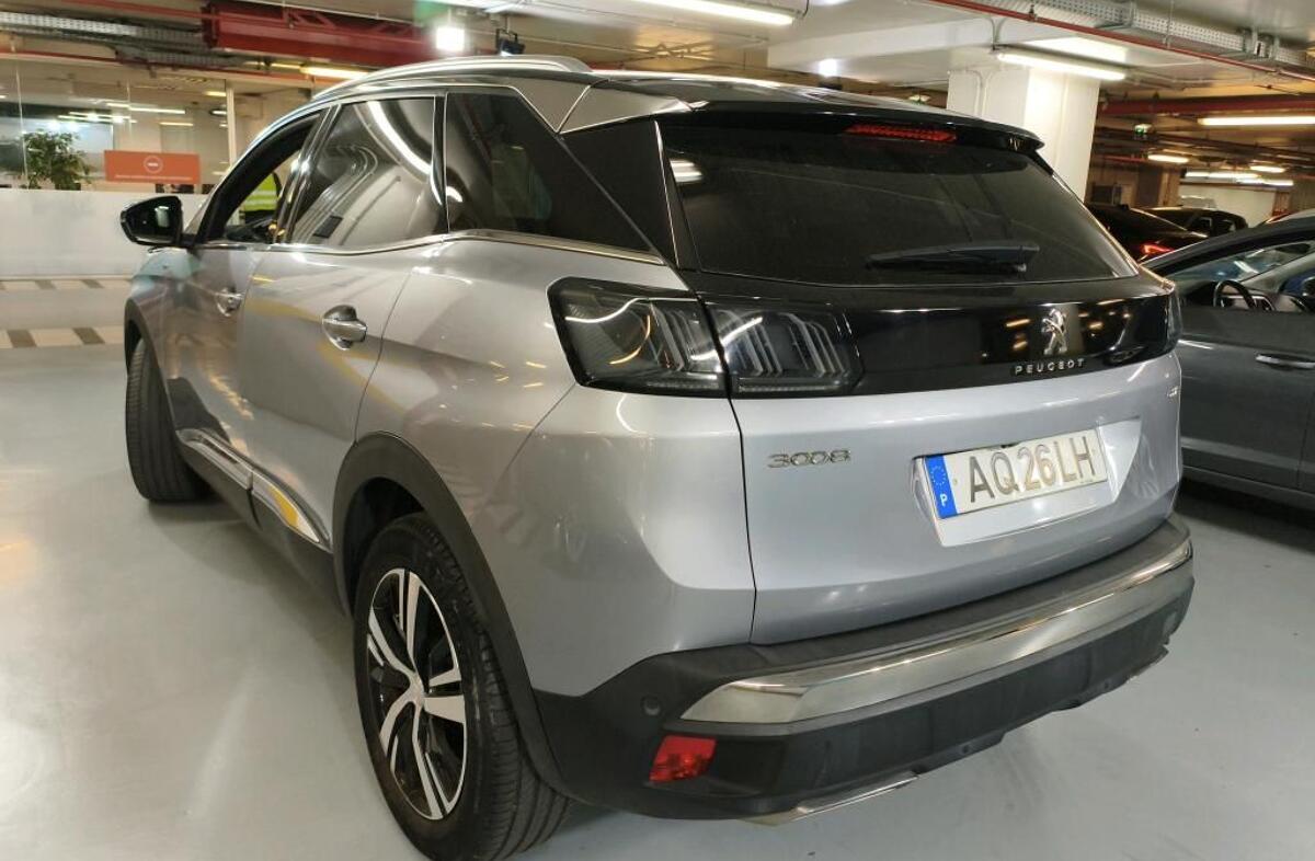 PEUGEOT 3008 1.5 BlueHDi GT EAT8