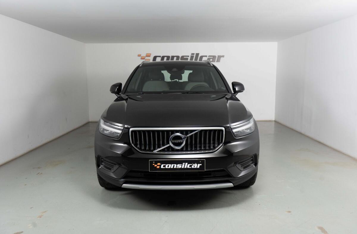 VOLVO XC40 1.5 T4 PHEV Inscription Expression