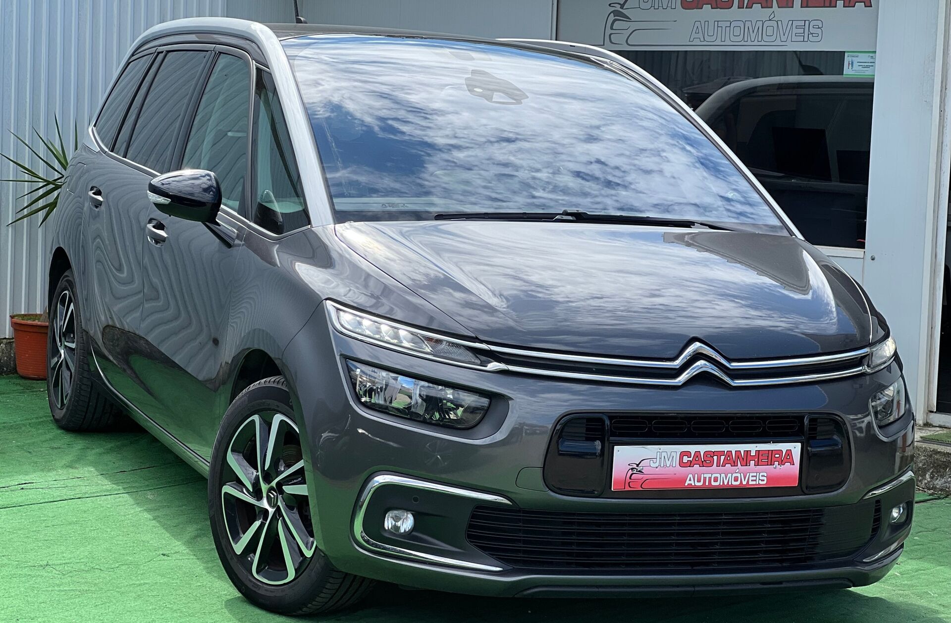 CITROEN C4 1.5 BlueHDi Shine EAT8