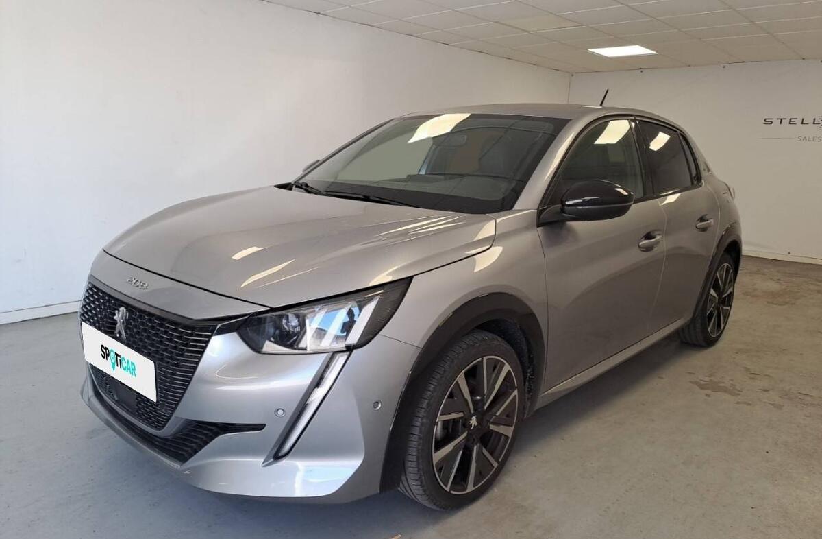 PEUGEOT 208 1.2 PureTech GT