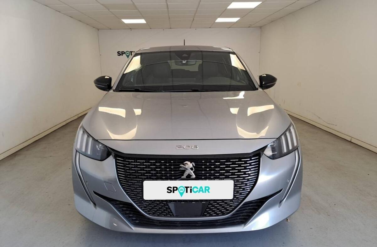 PEUGEOT 208 1.2 PureTech GT