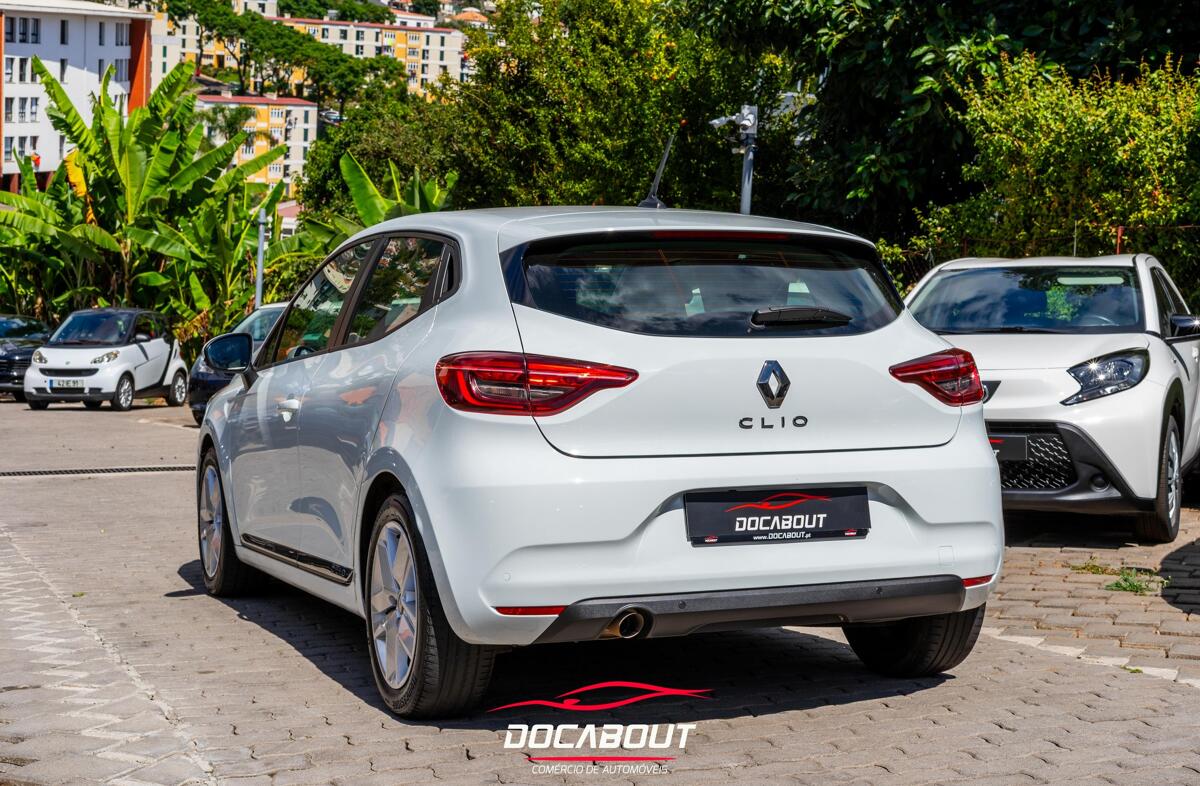 RENAULT Clio 1.0 TCe Exclusive