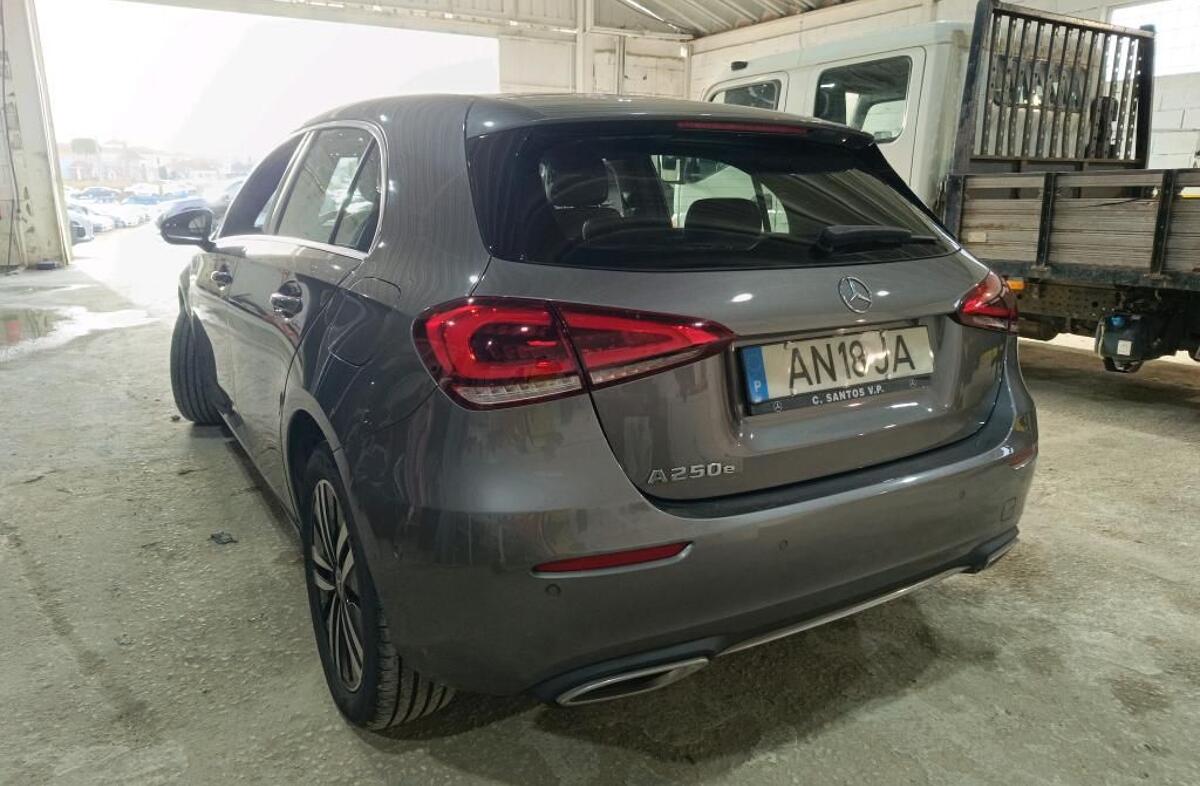 MERCEDES Classe A A 250 e Style Plus