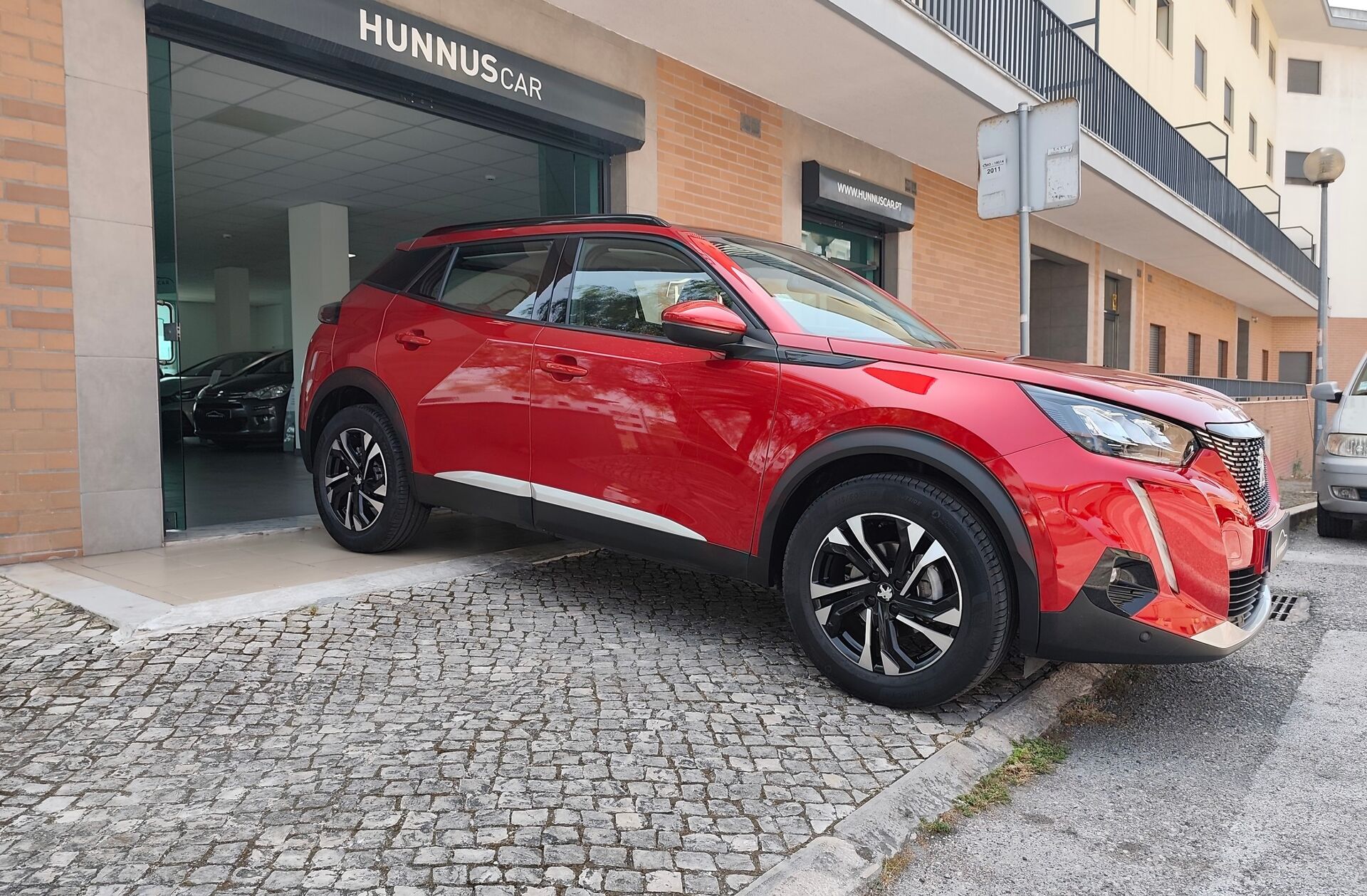 PEUGEOT 2008 1.2 PureTech Allure Pack
