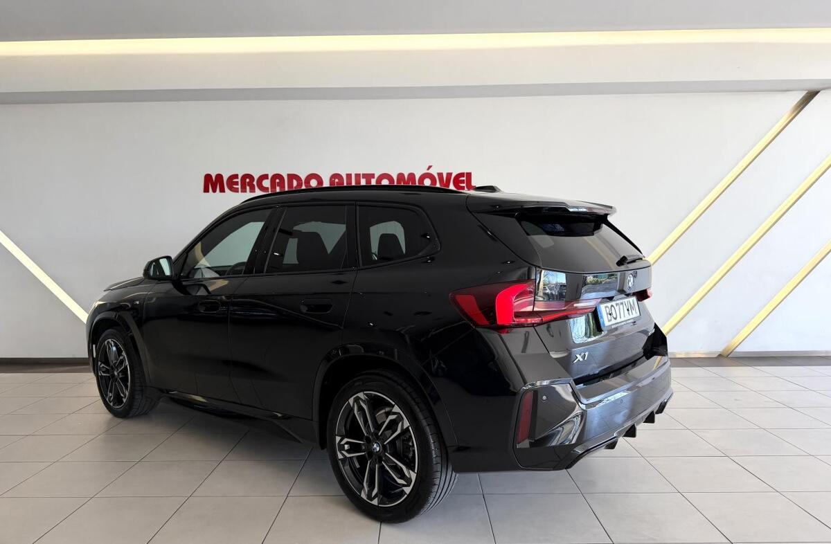 BMW X1 sDrive18i Pack Desportivo M