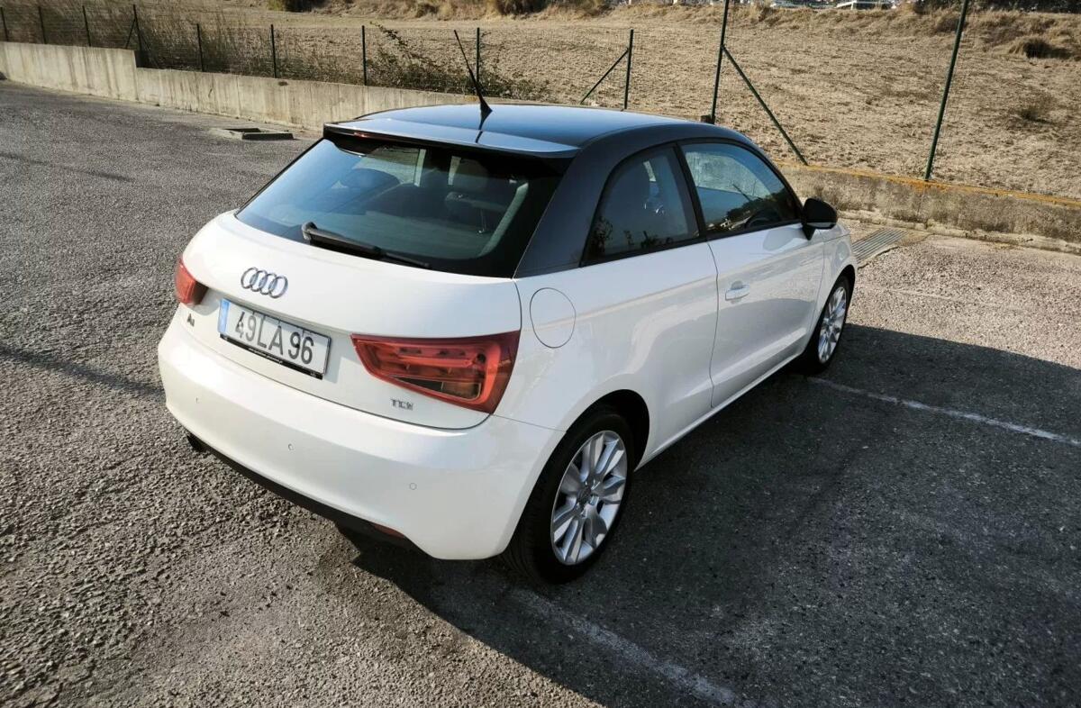 AUDI A1 1.6 TDi Sport