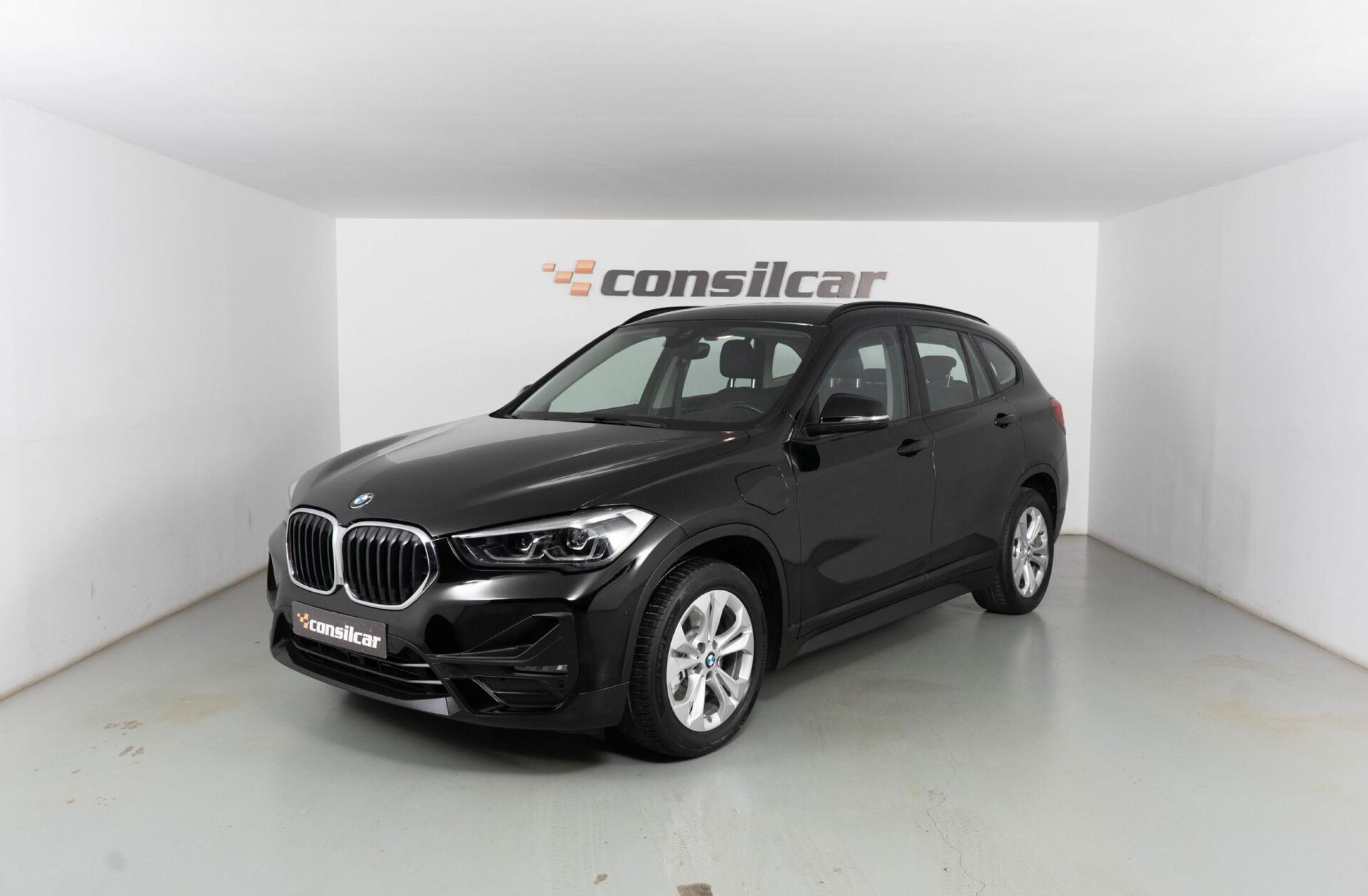 BMW X1 25 e xDrive Corporate Edition