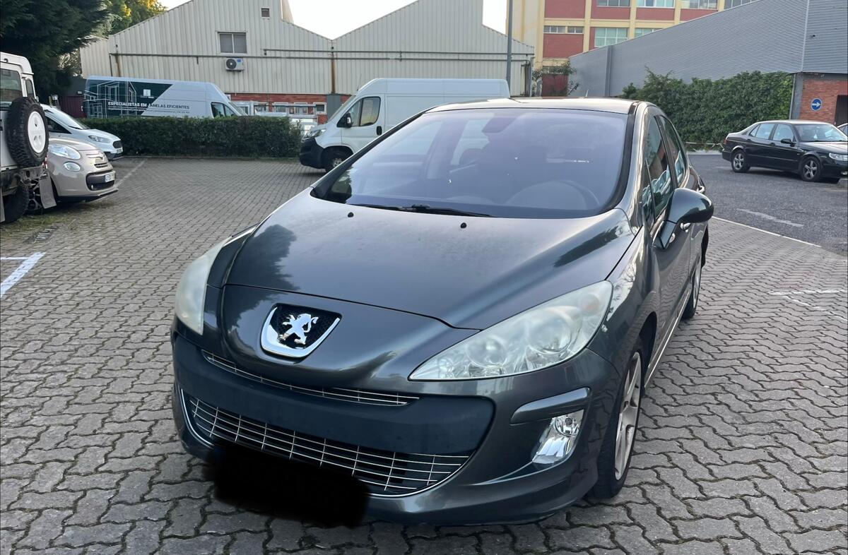 PEUGEOT 308 1.6 HDi Executive